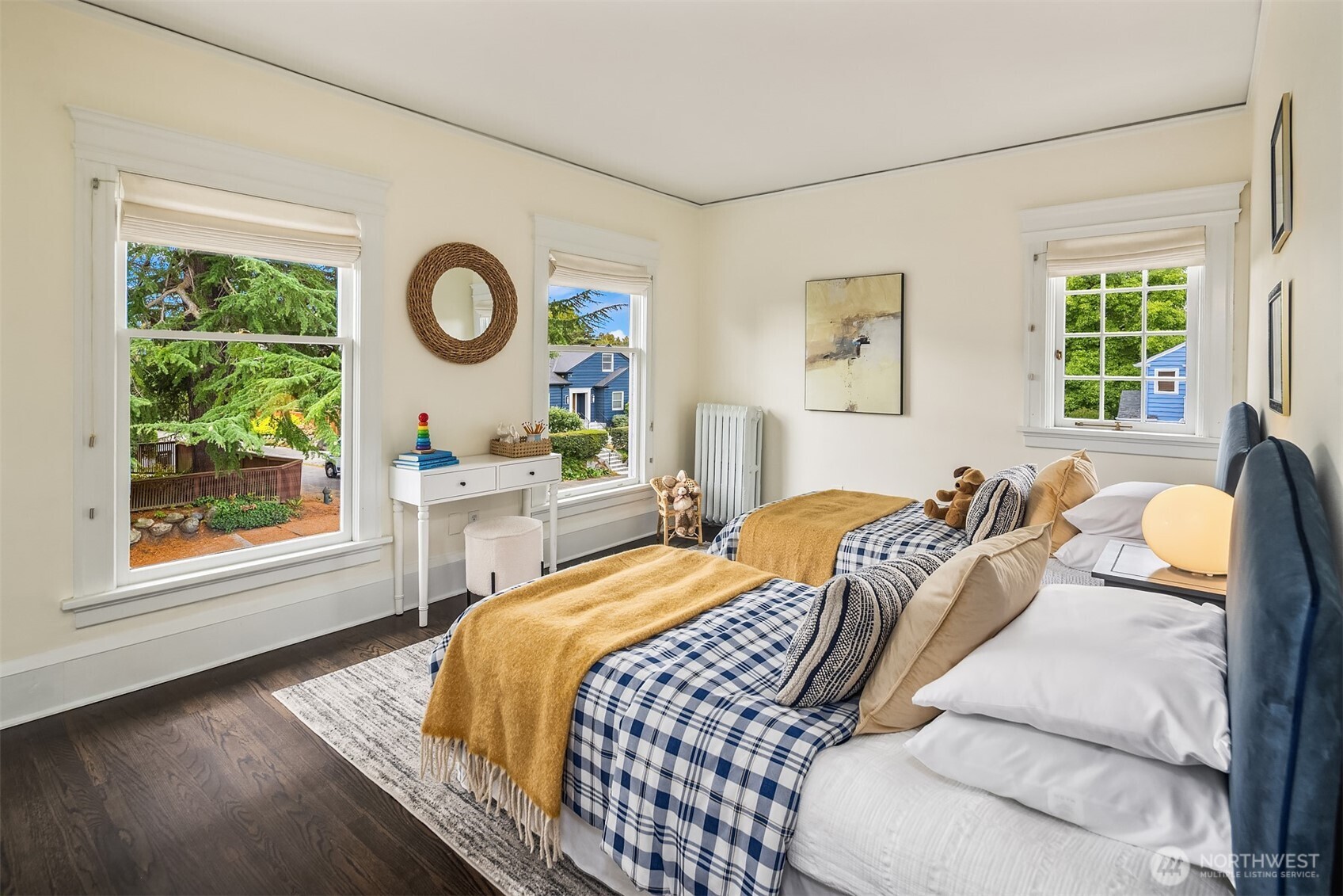 property viewer photo 9