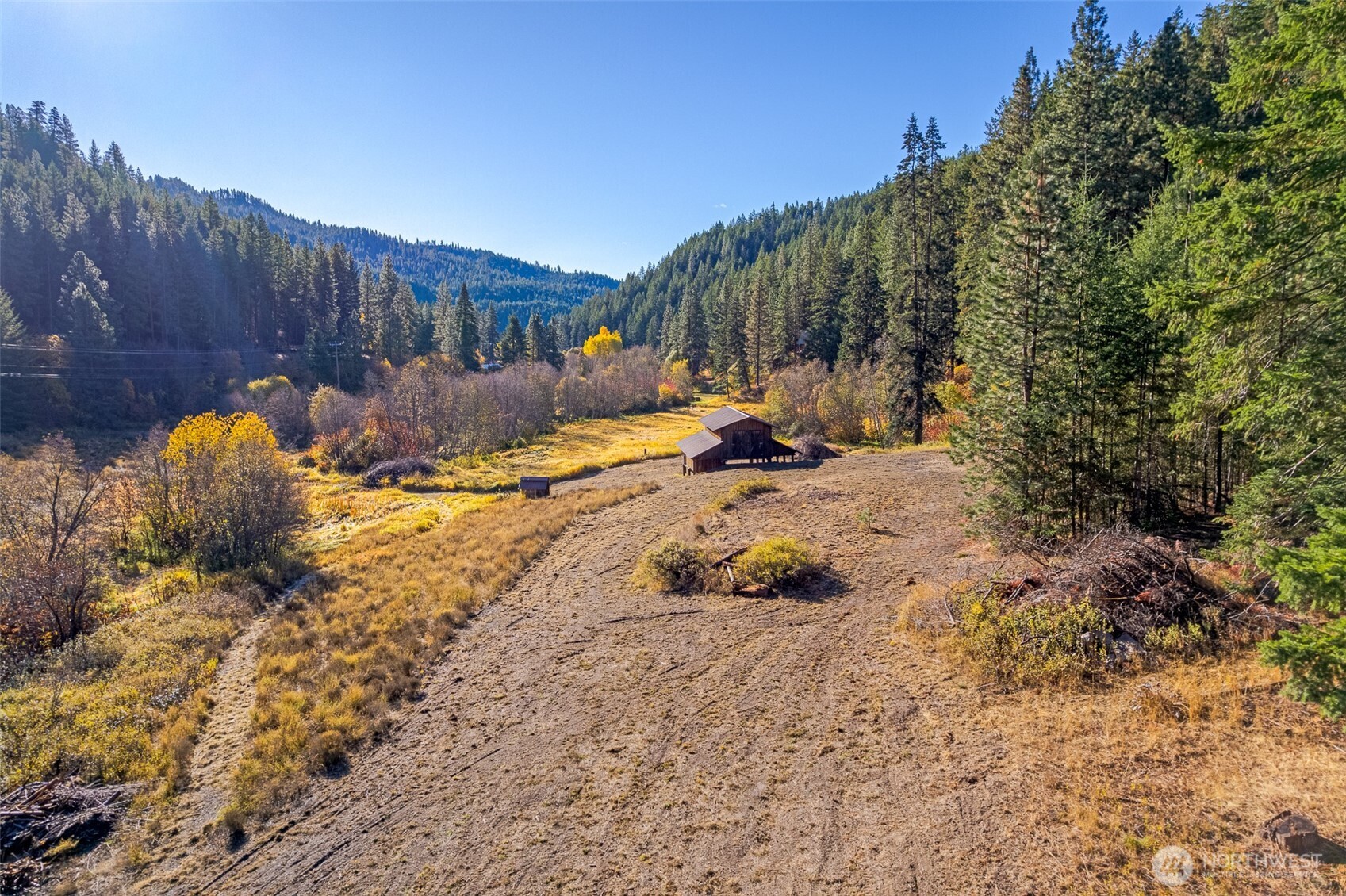main property photo 33