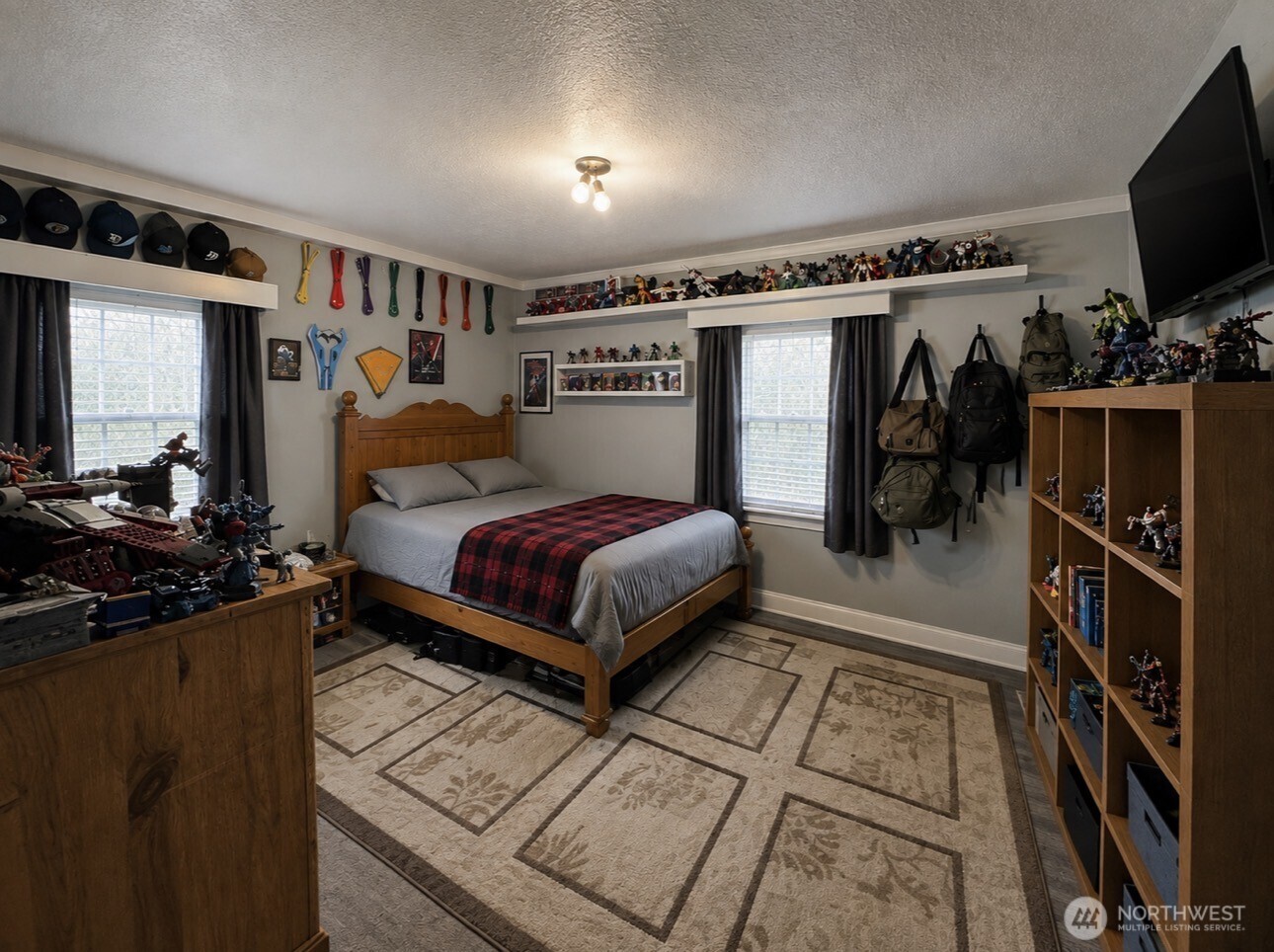 main property photo 12