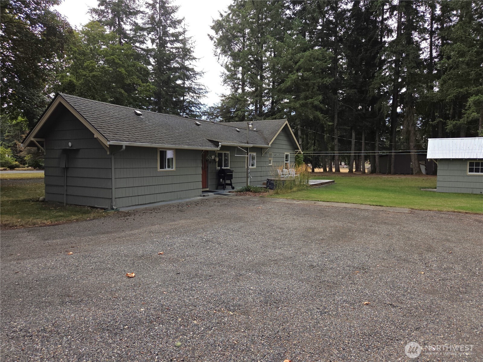 property viewer photo 20
