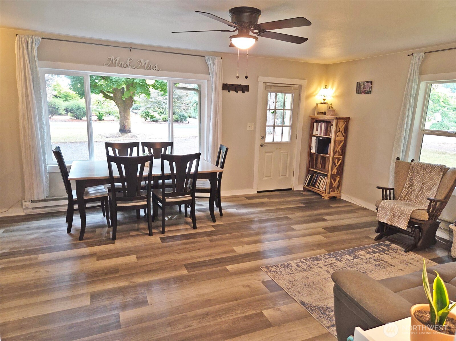 property viewer photo 26
