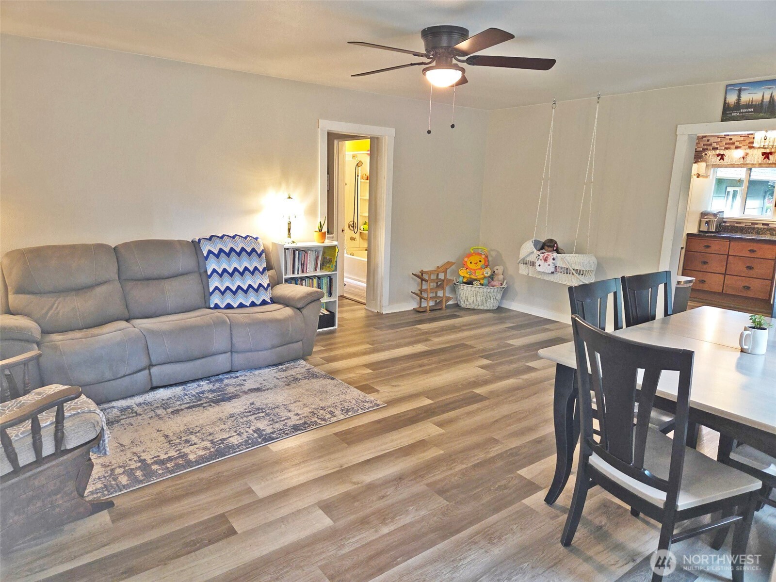 property viewer photo 27