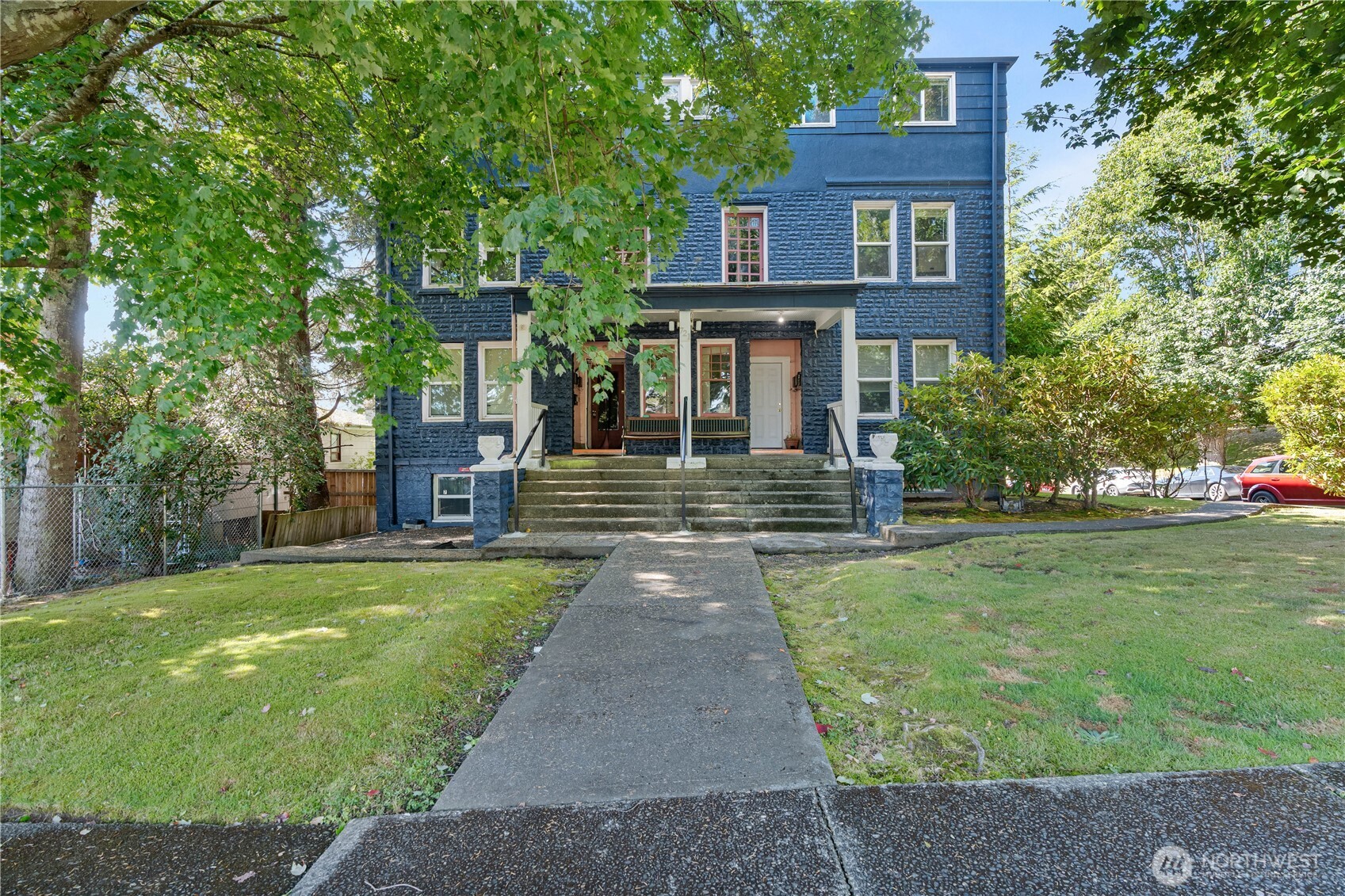 main property photo 0