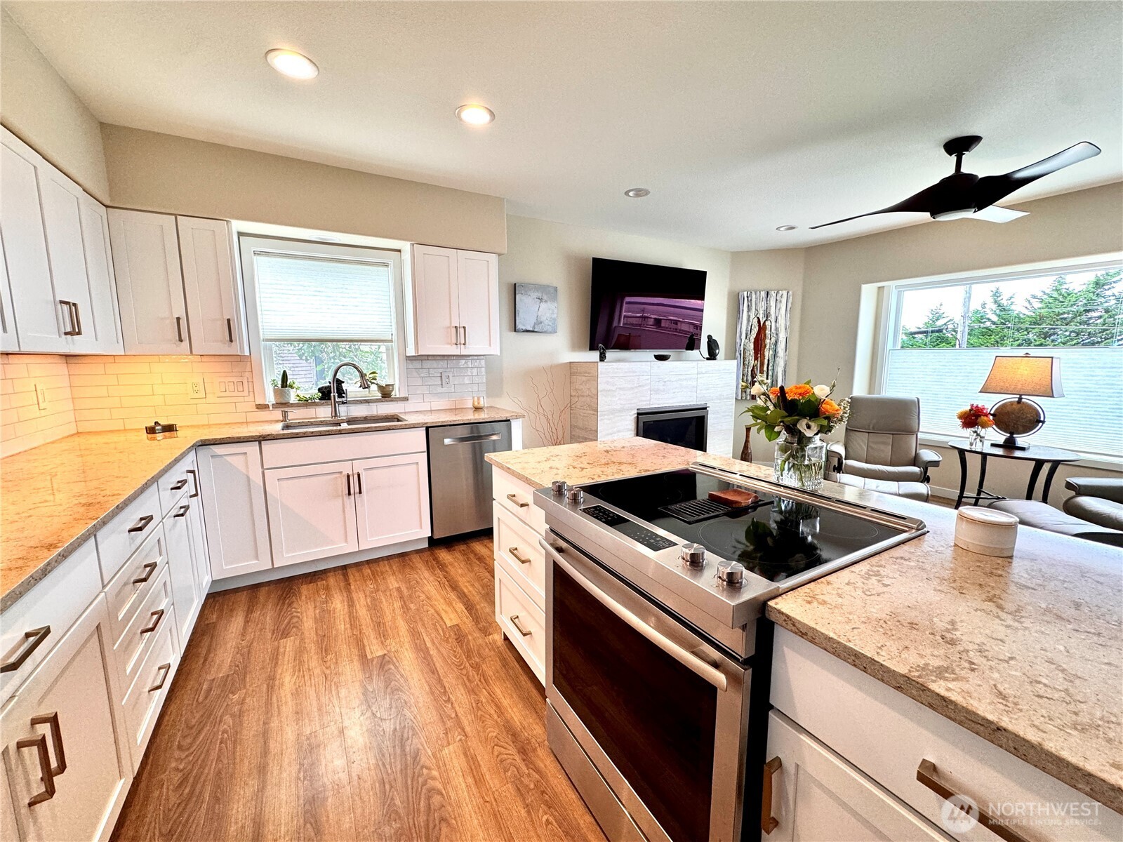 property viewer photo 10