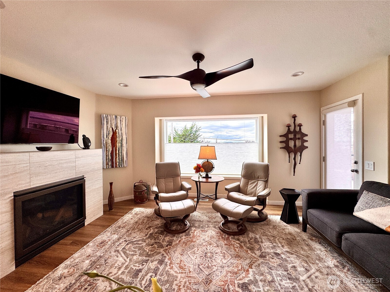 property viewer photo 13