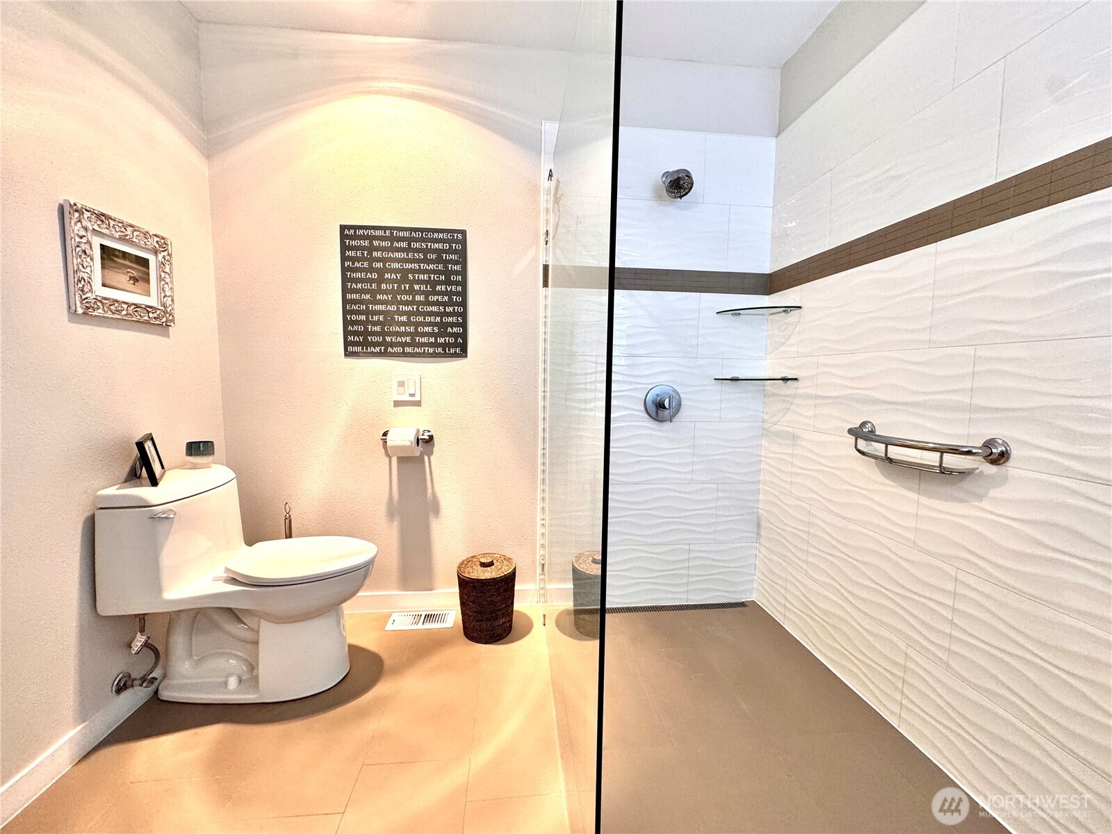 property viewer photo 19