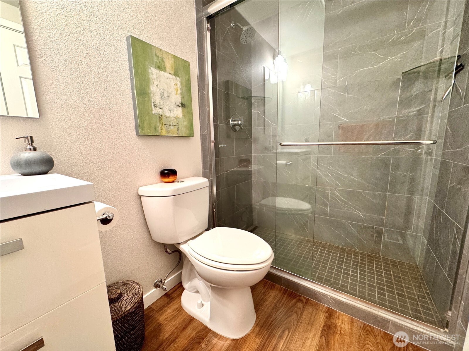 property viewer photo 23