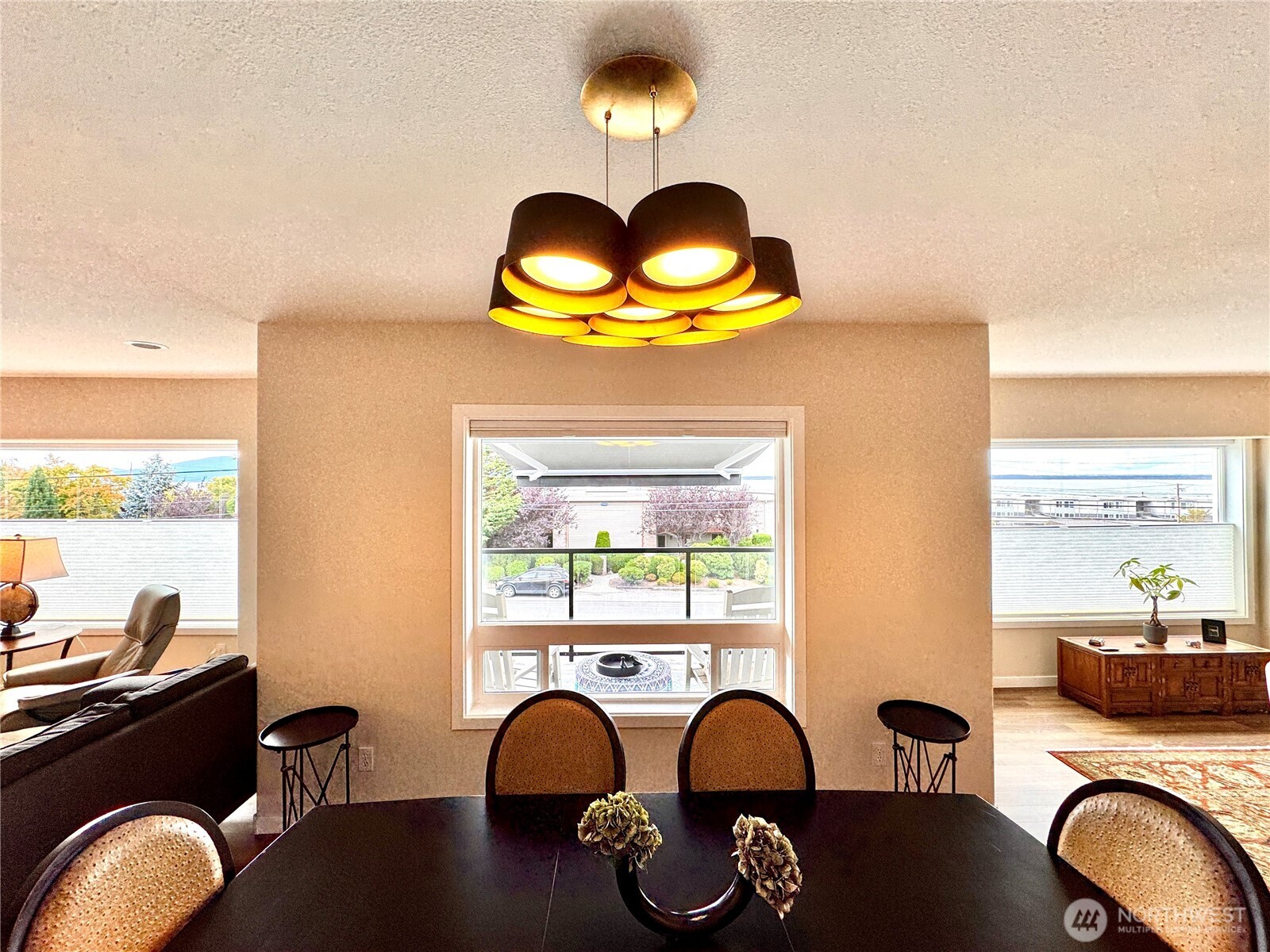 property viewer photo 8