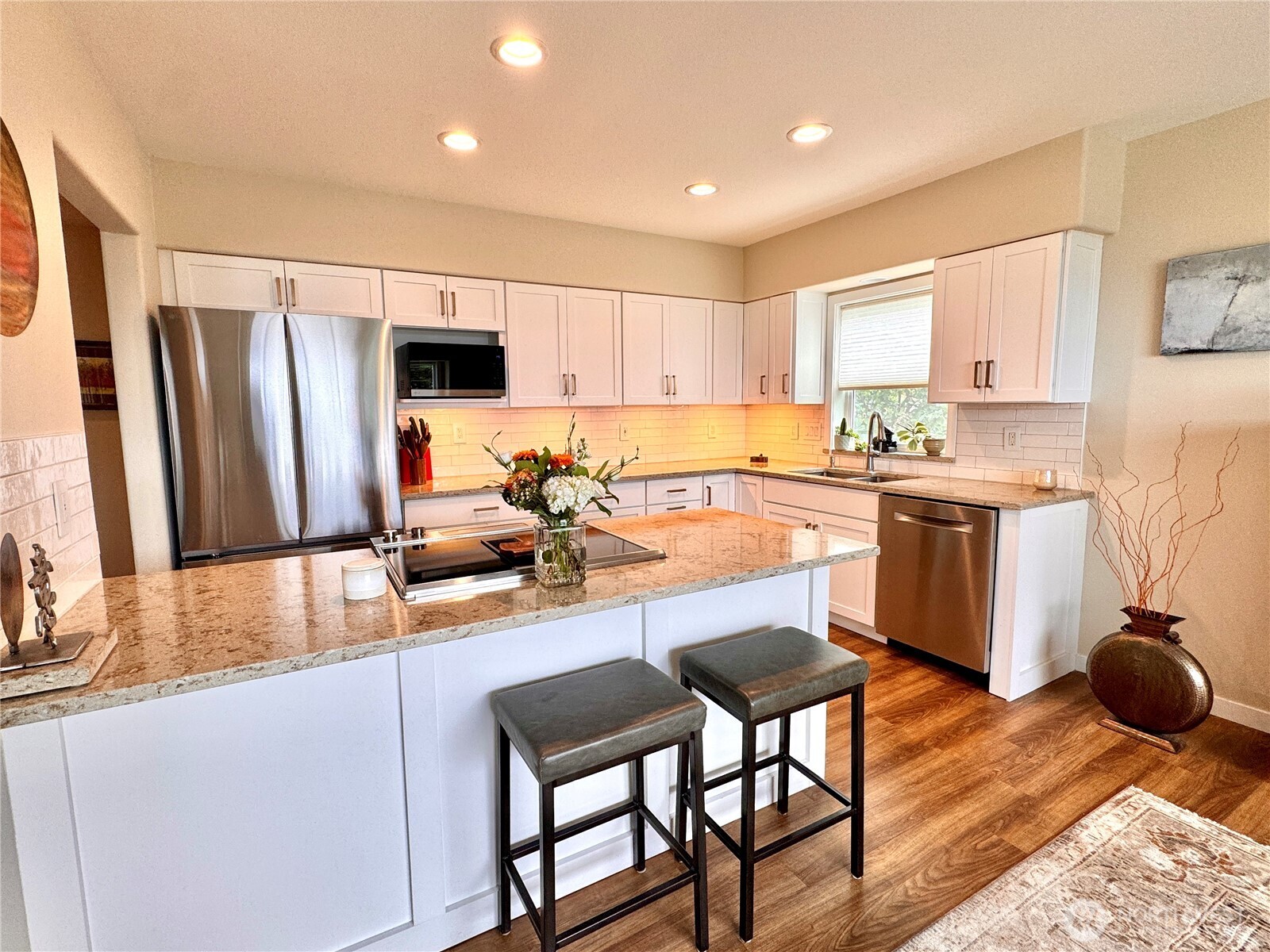 property viewer photo 9