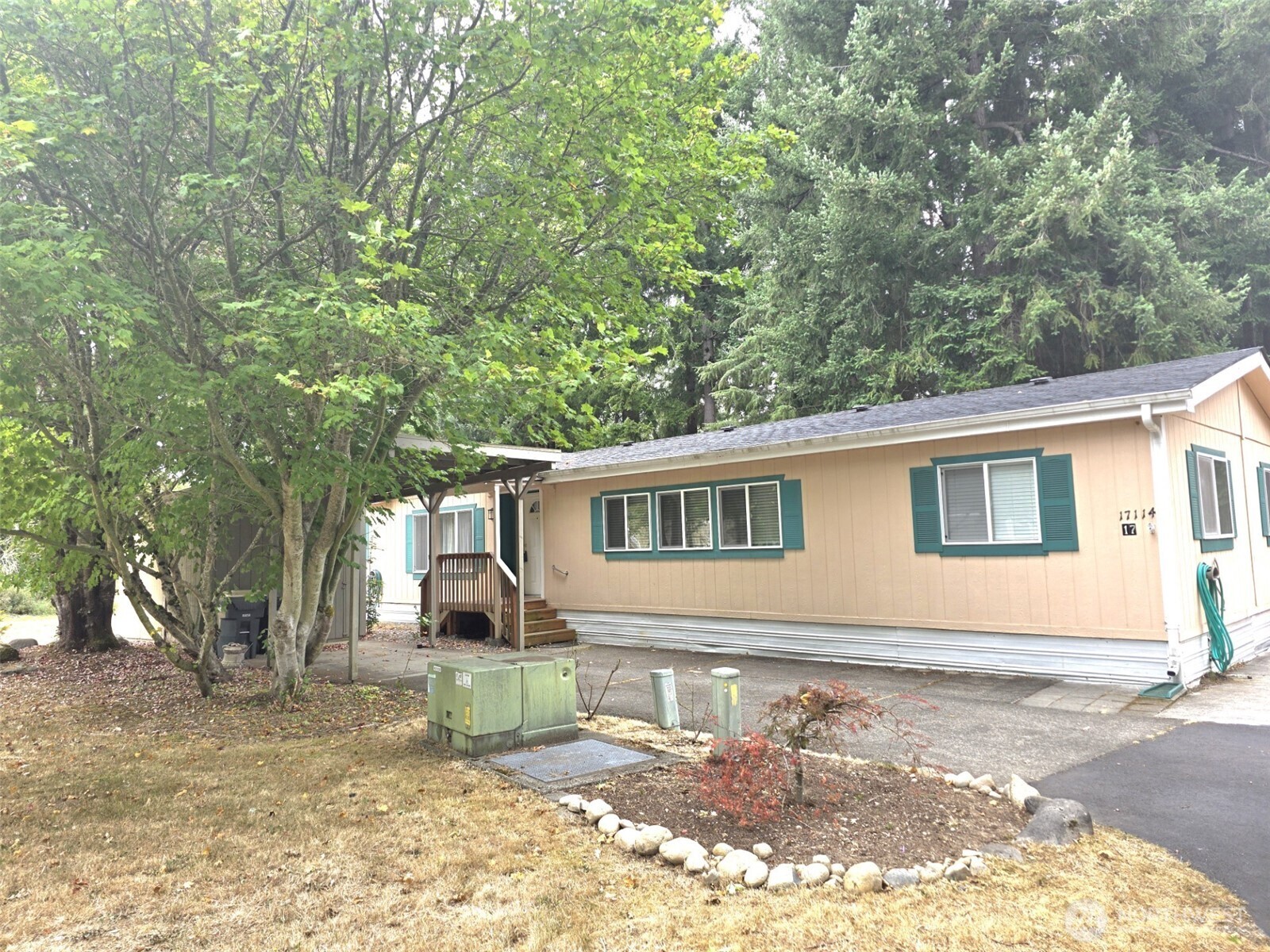 property viewer photo 2