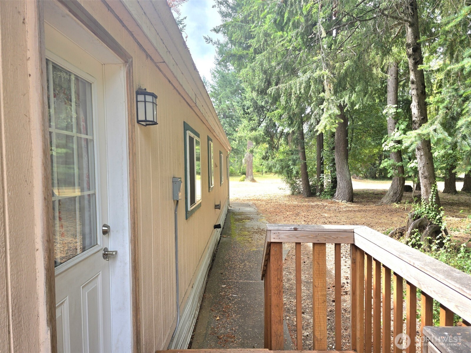 property viewer photo 3