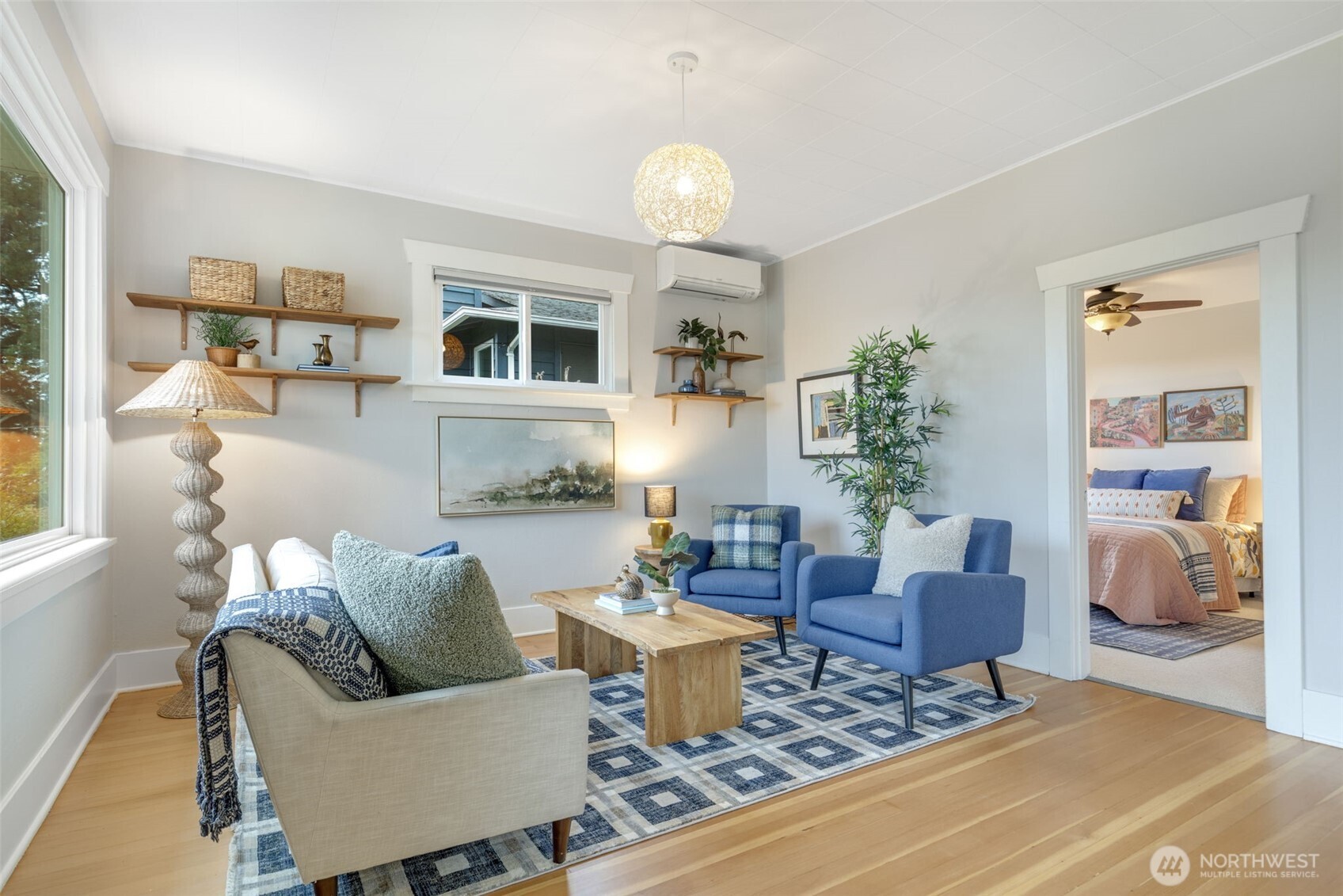 property viewer photo 2