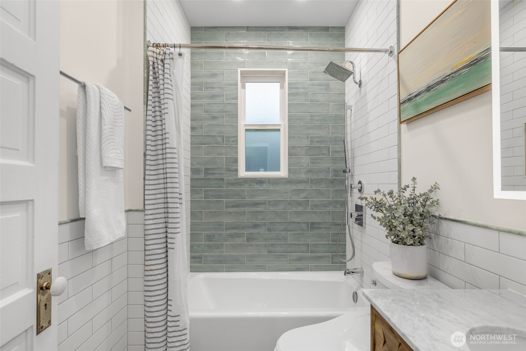 property viewer photo 22