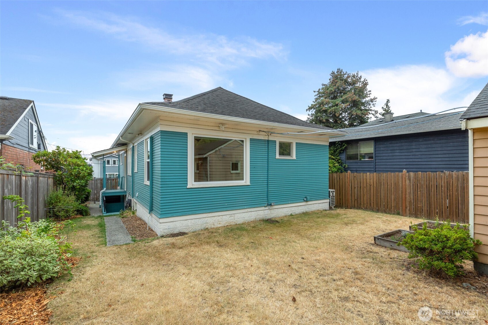 property viewer photo 25