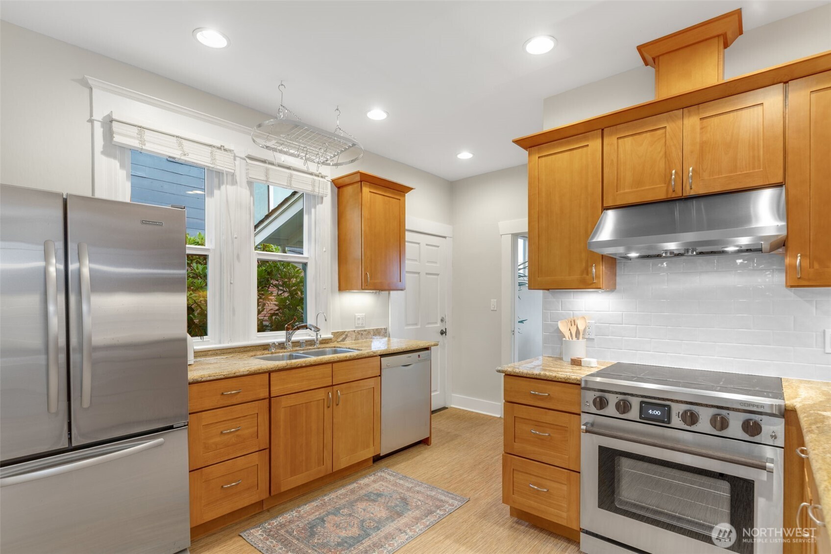 property viewer photo 8