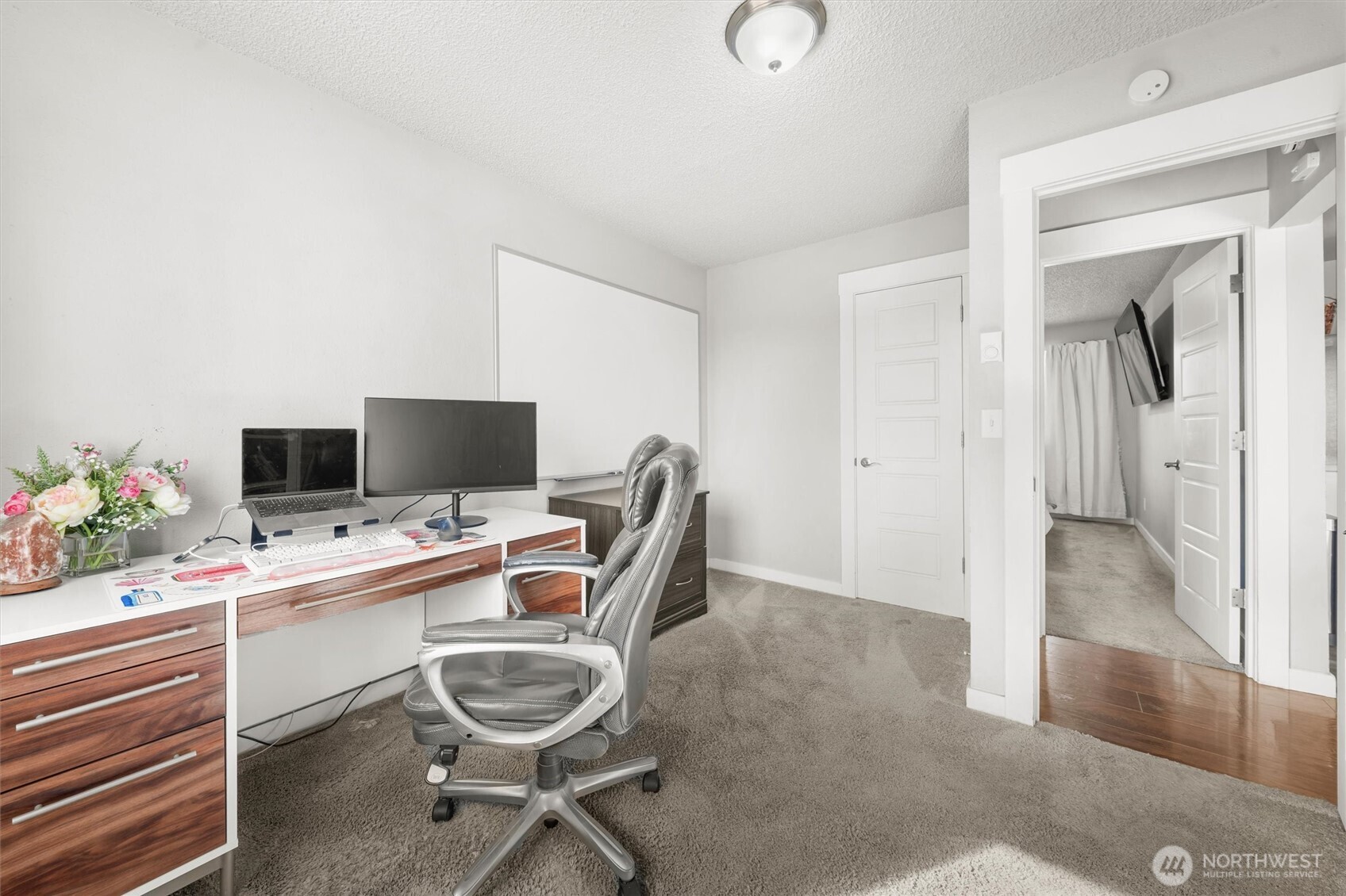 property viewer photo 16