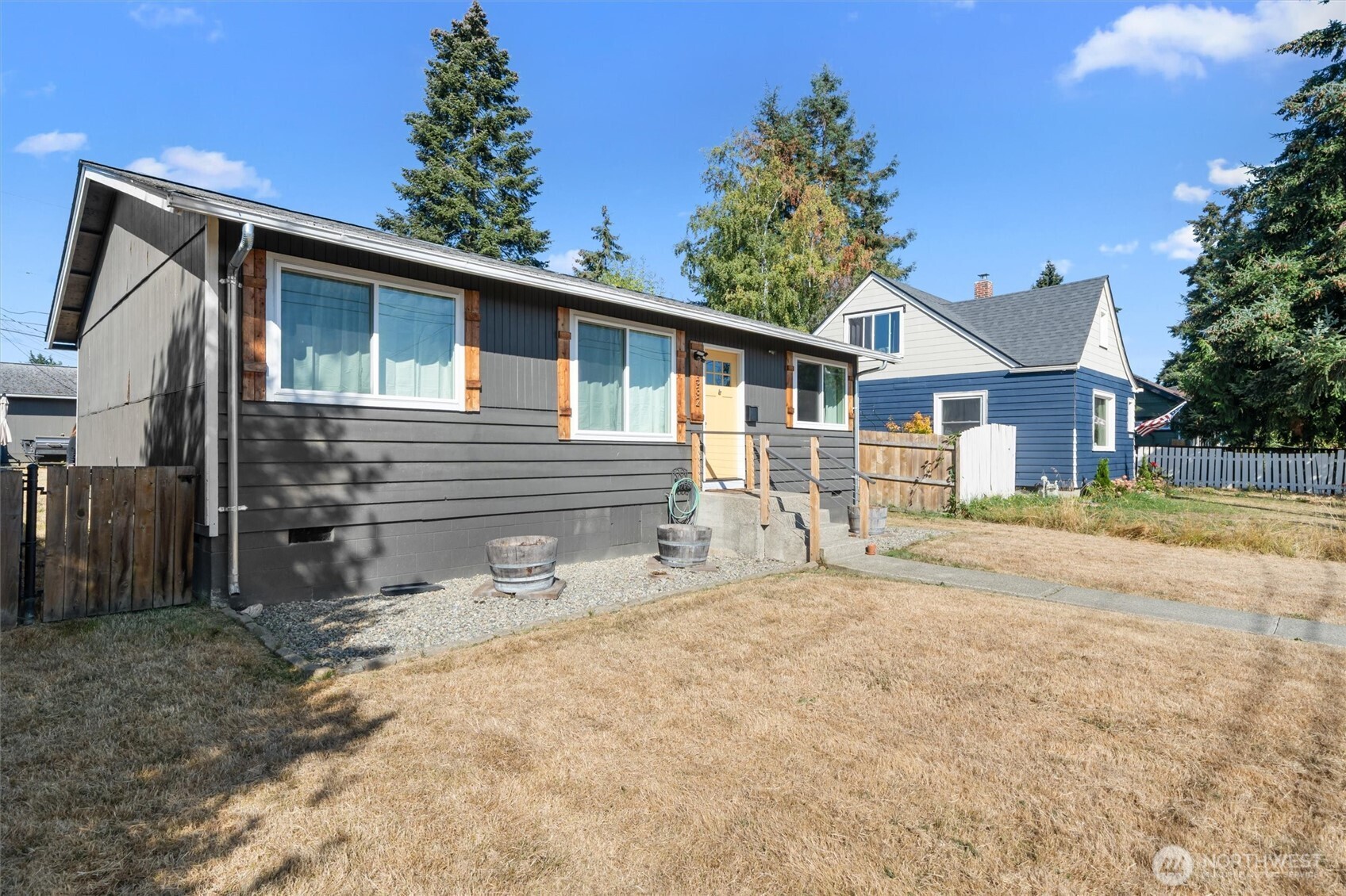 property viewer photo 2