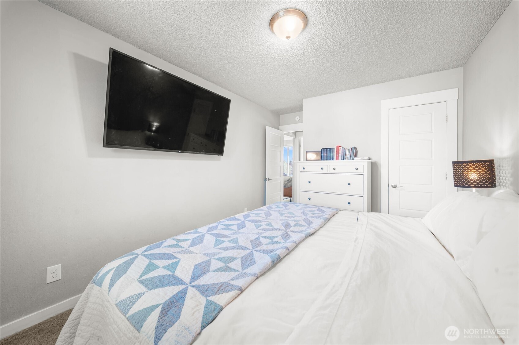 property viewer photo 20