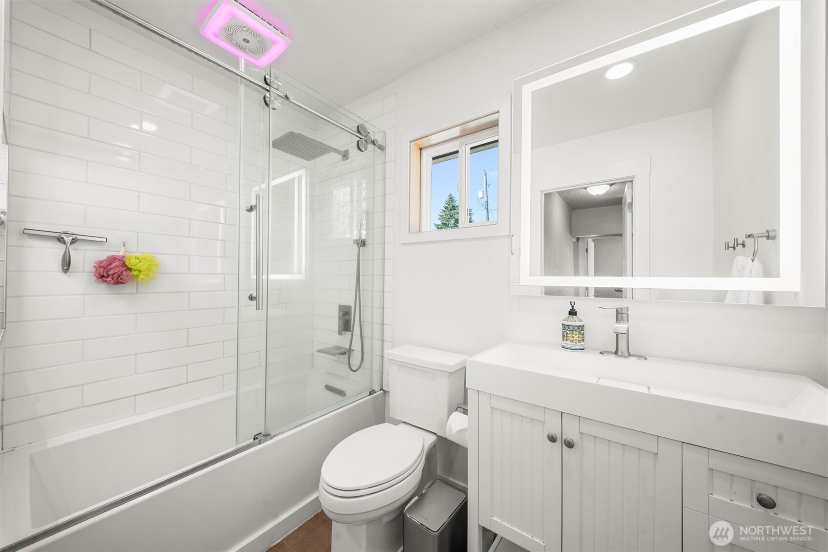 property viewer photo 22