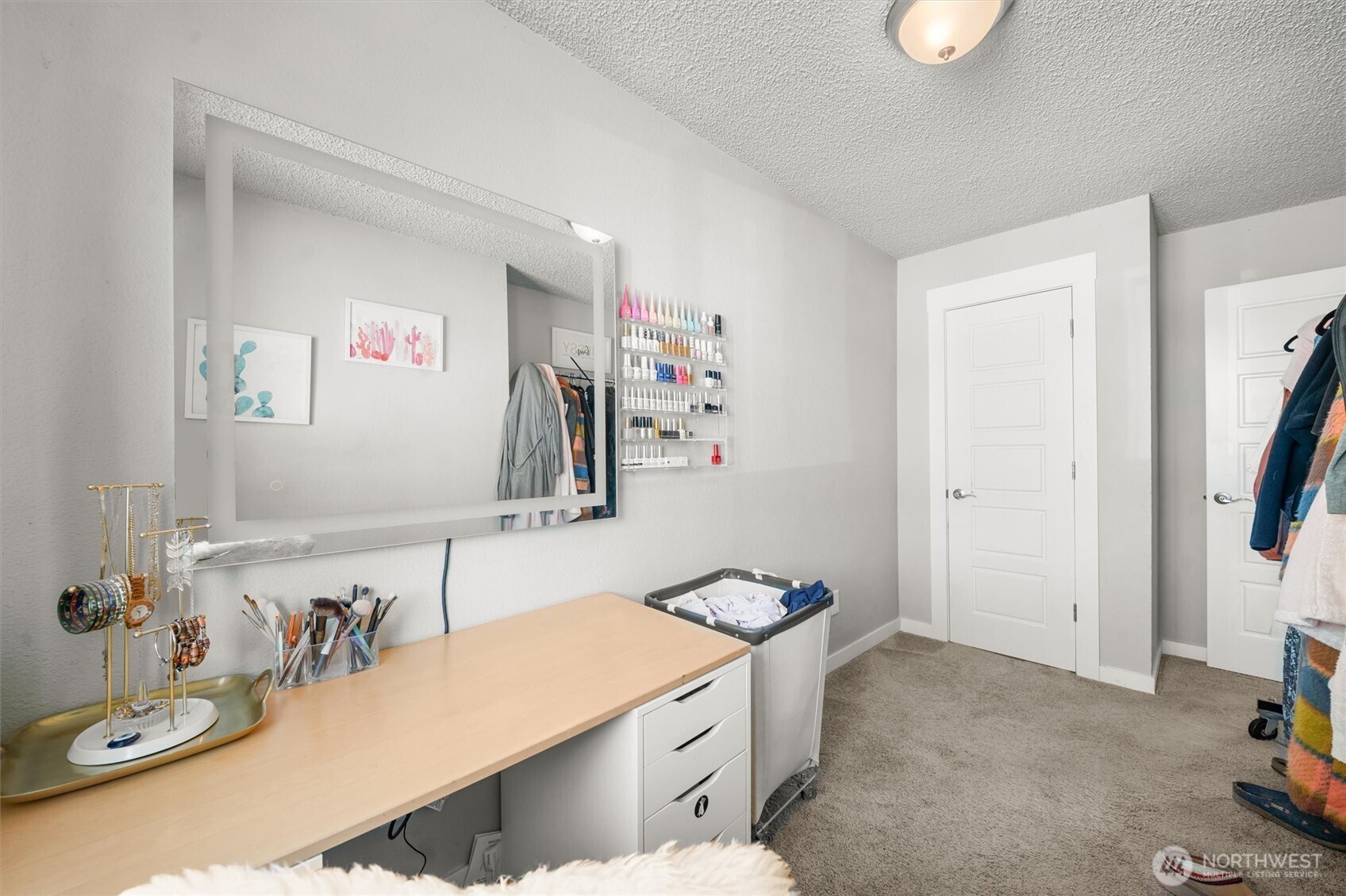 property viewer photo 26