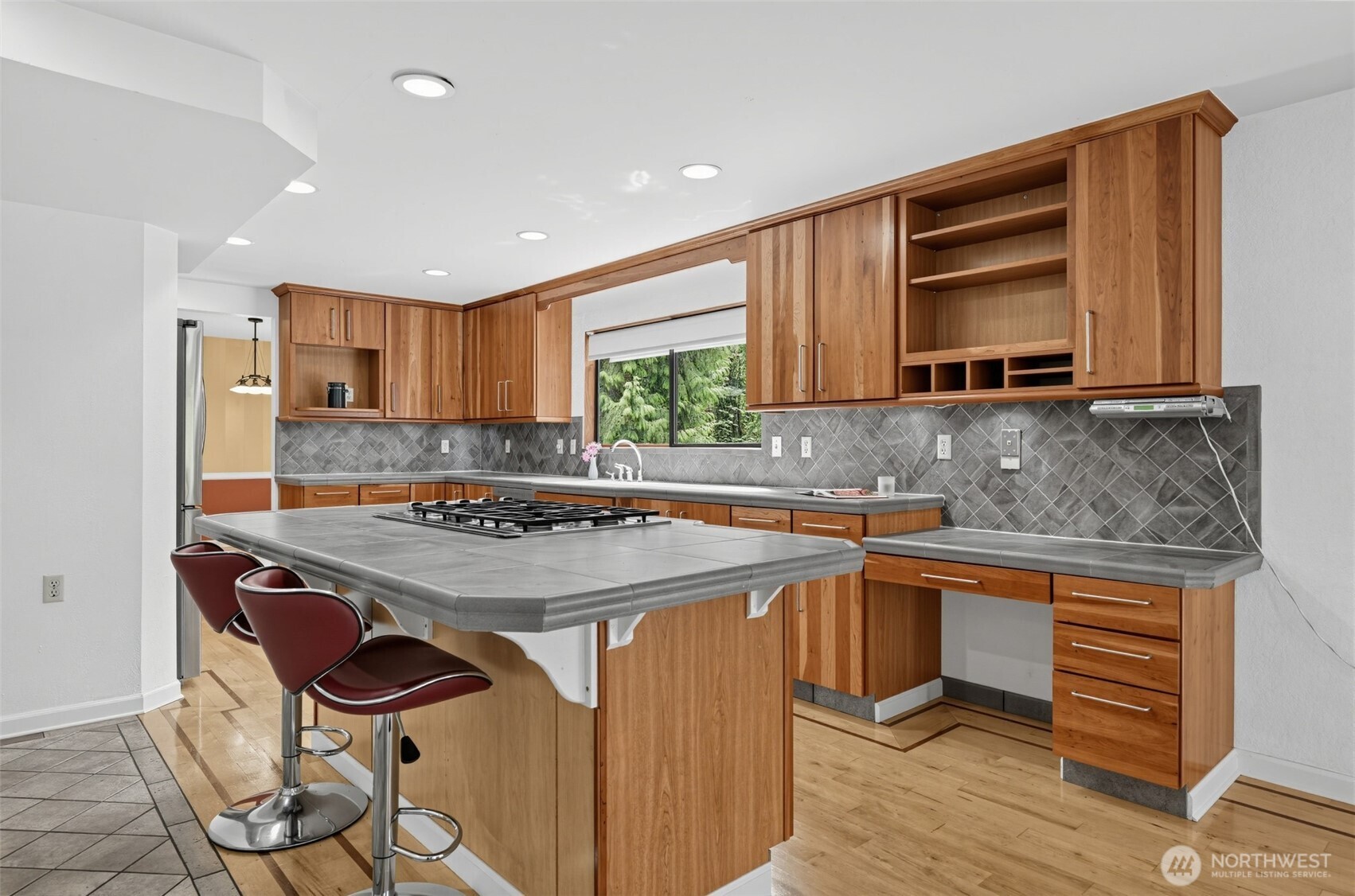 property viewer photo 13