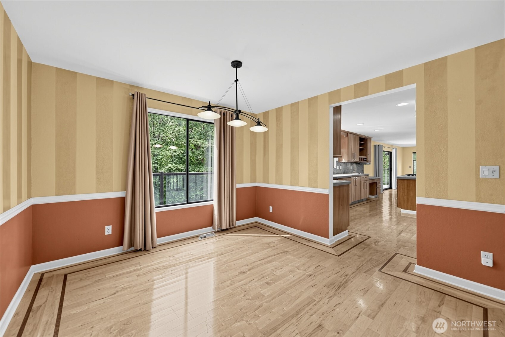 property viewer photo 14