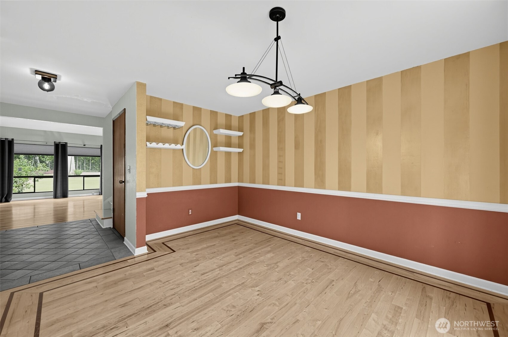 property viewer photo 15