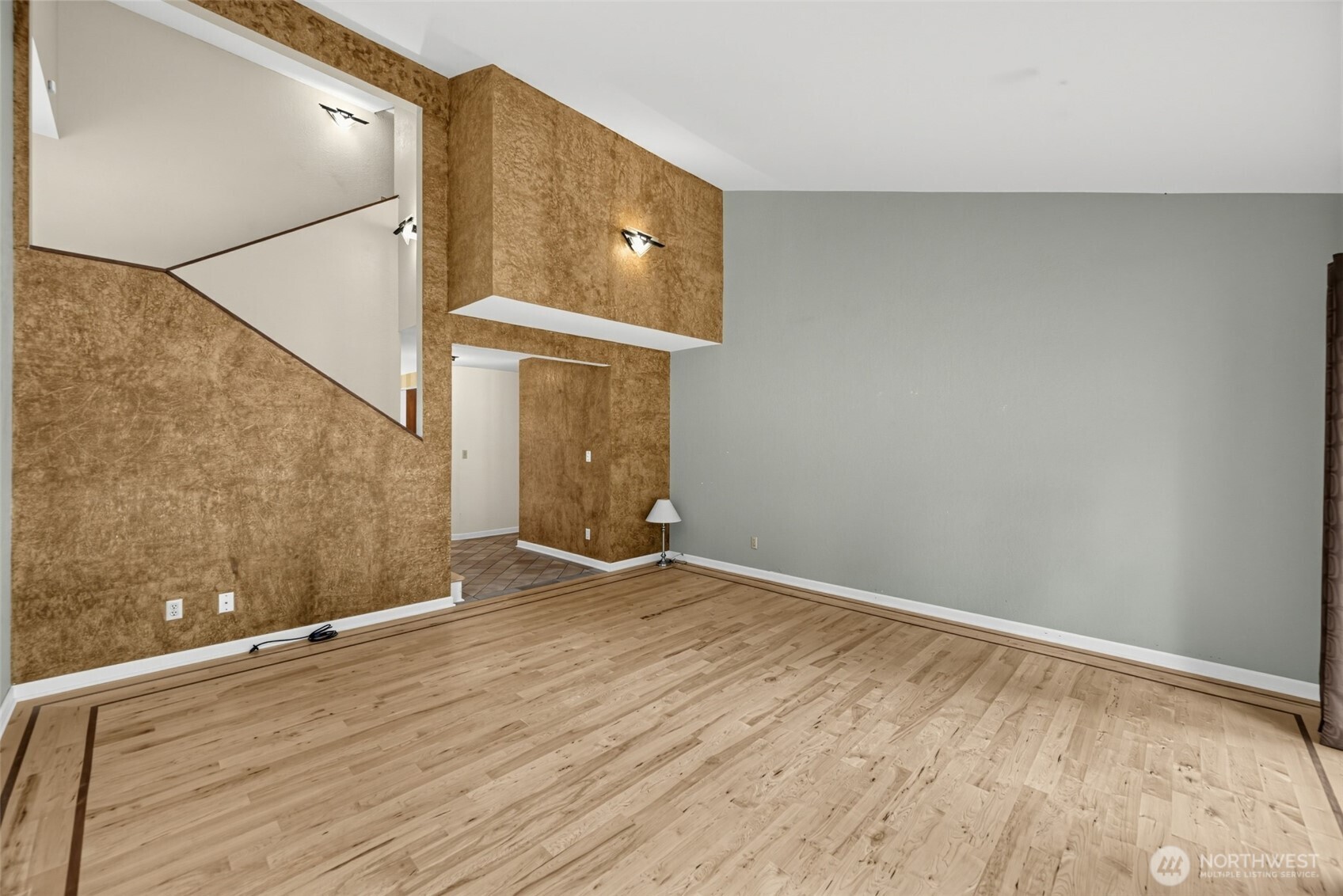 property viewer photo 19