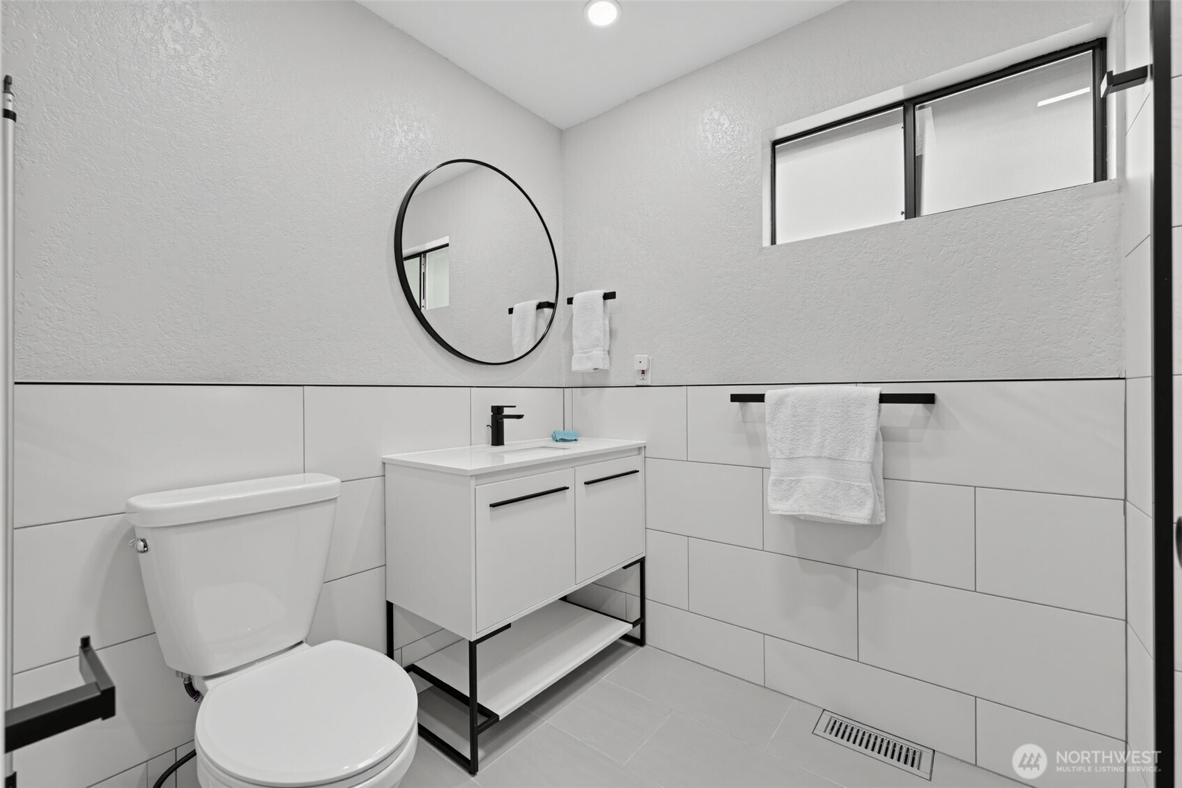 property viewer photo 22