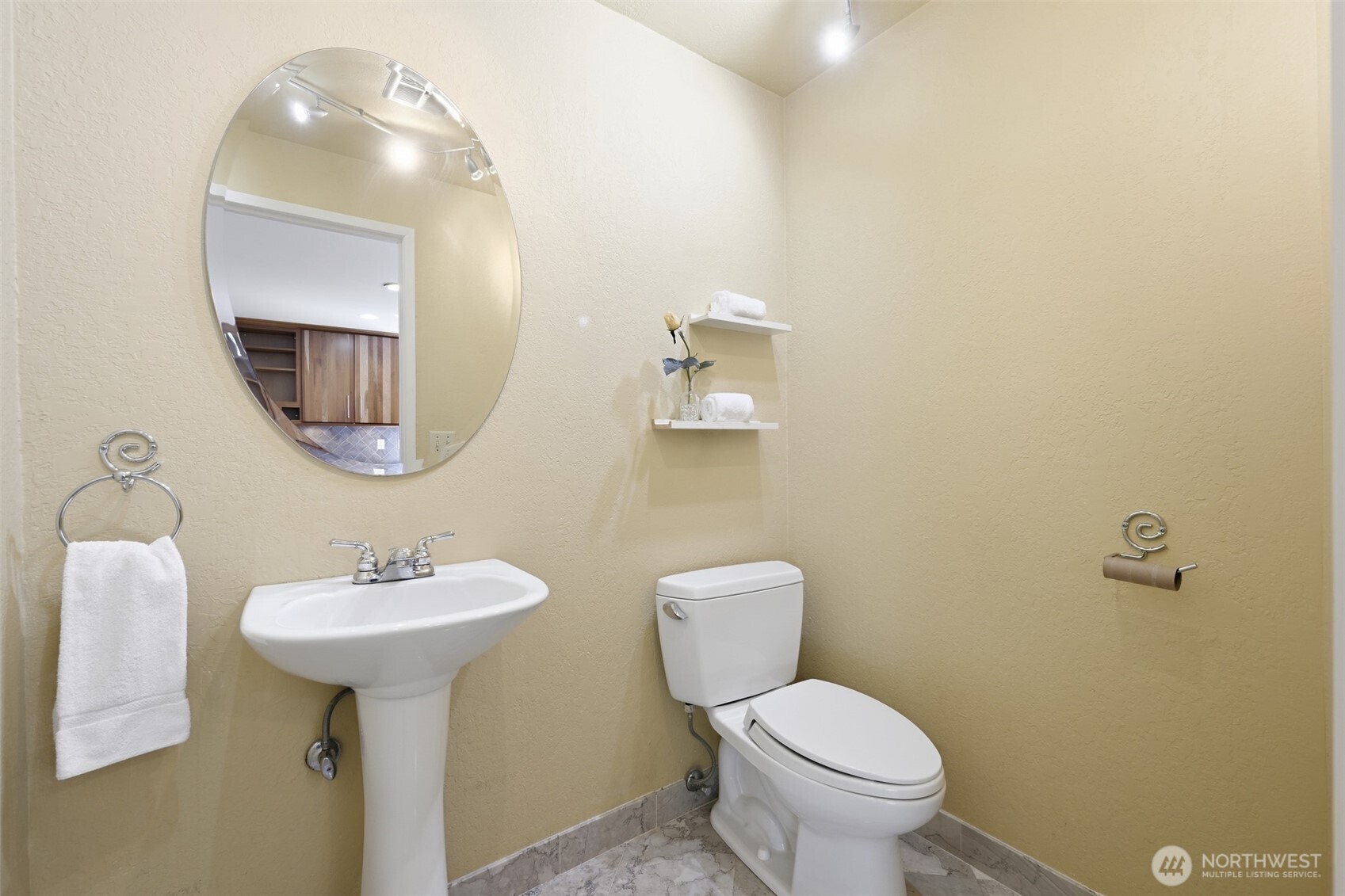 property viewer photo 30
