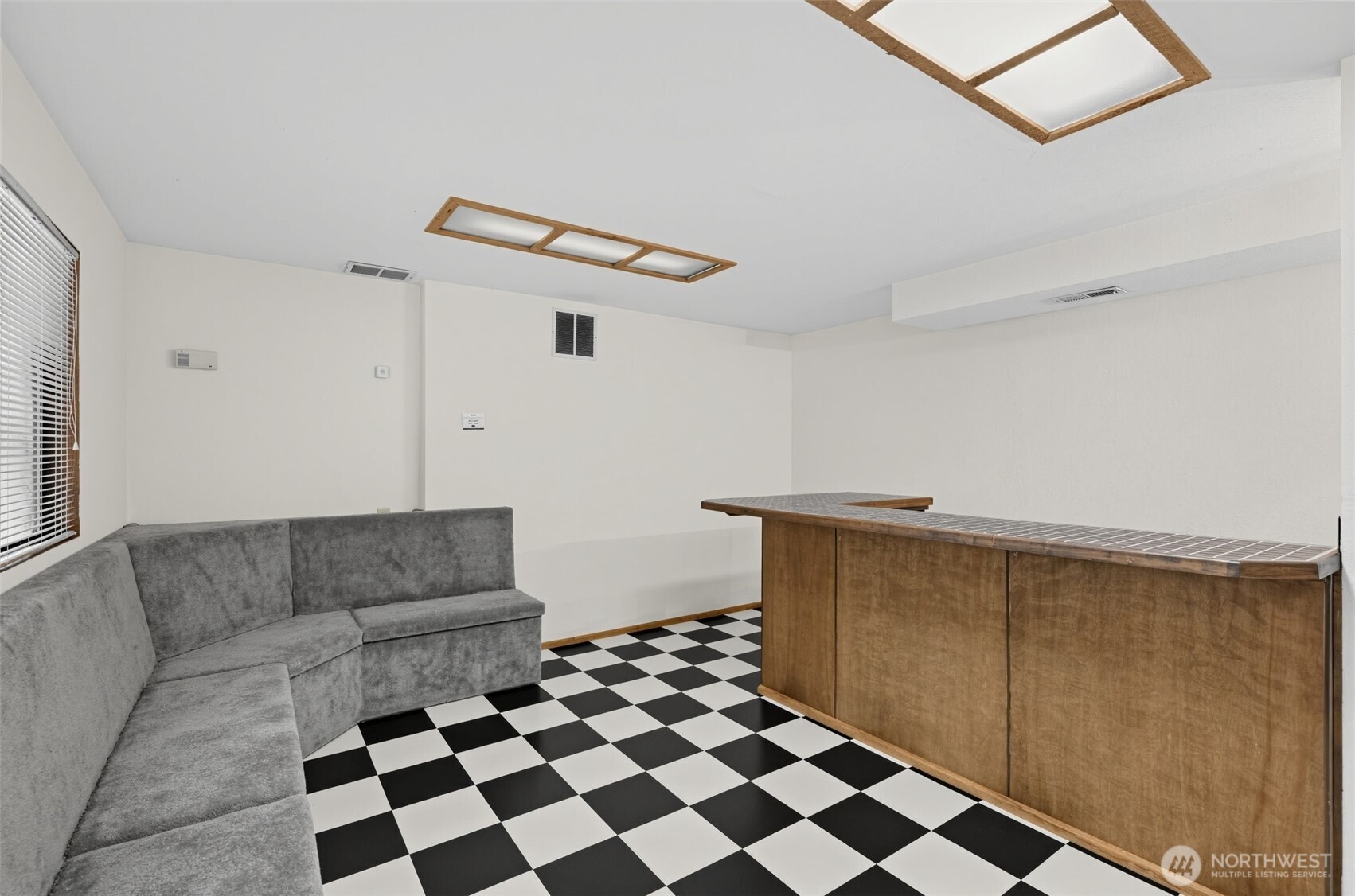 property viewer photo 33