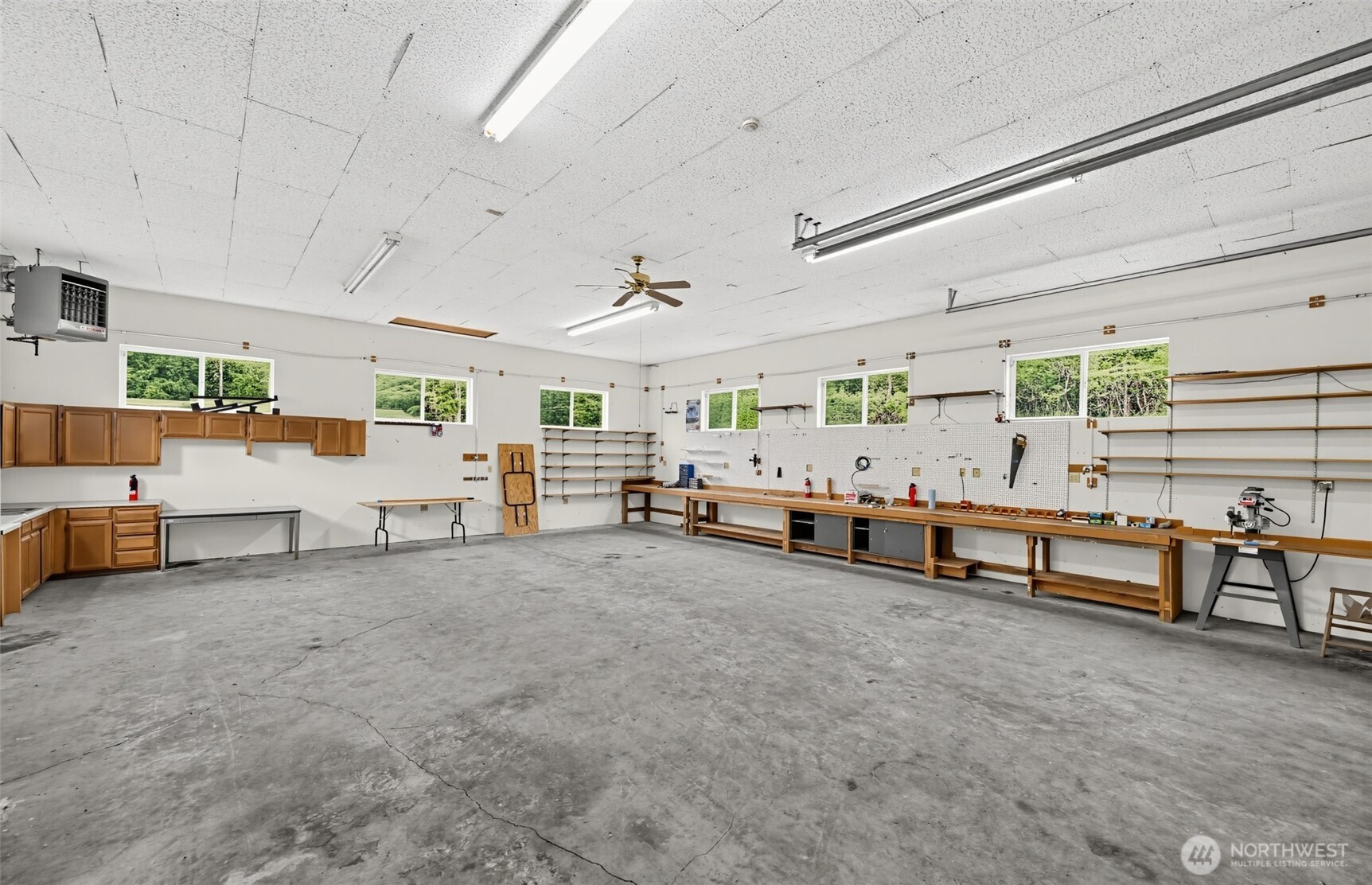 property viewer photo 35