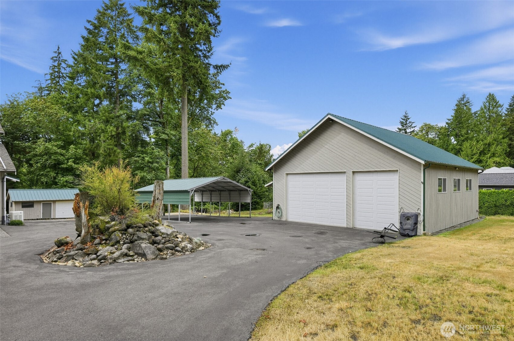 property viewer photo 37