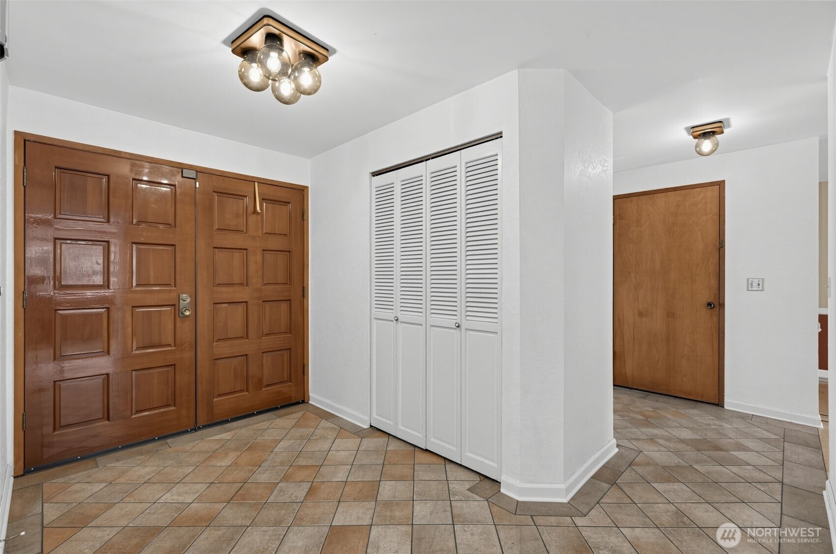 property viewer photo 4