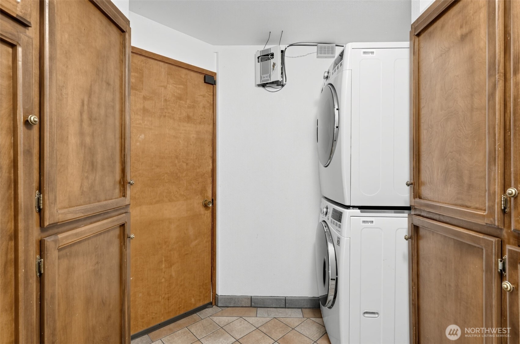 property viewer photo 9
