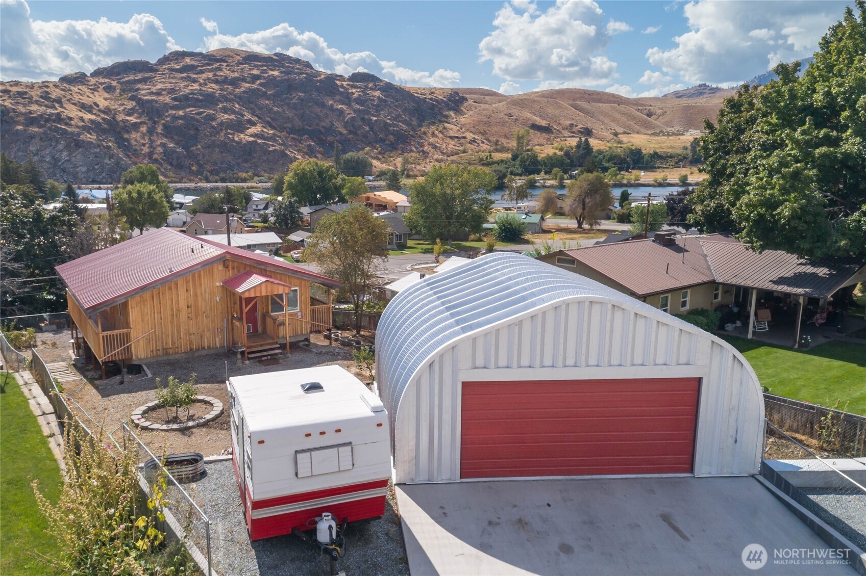 main property photo 0