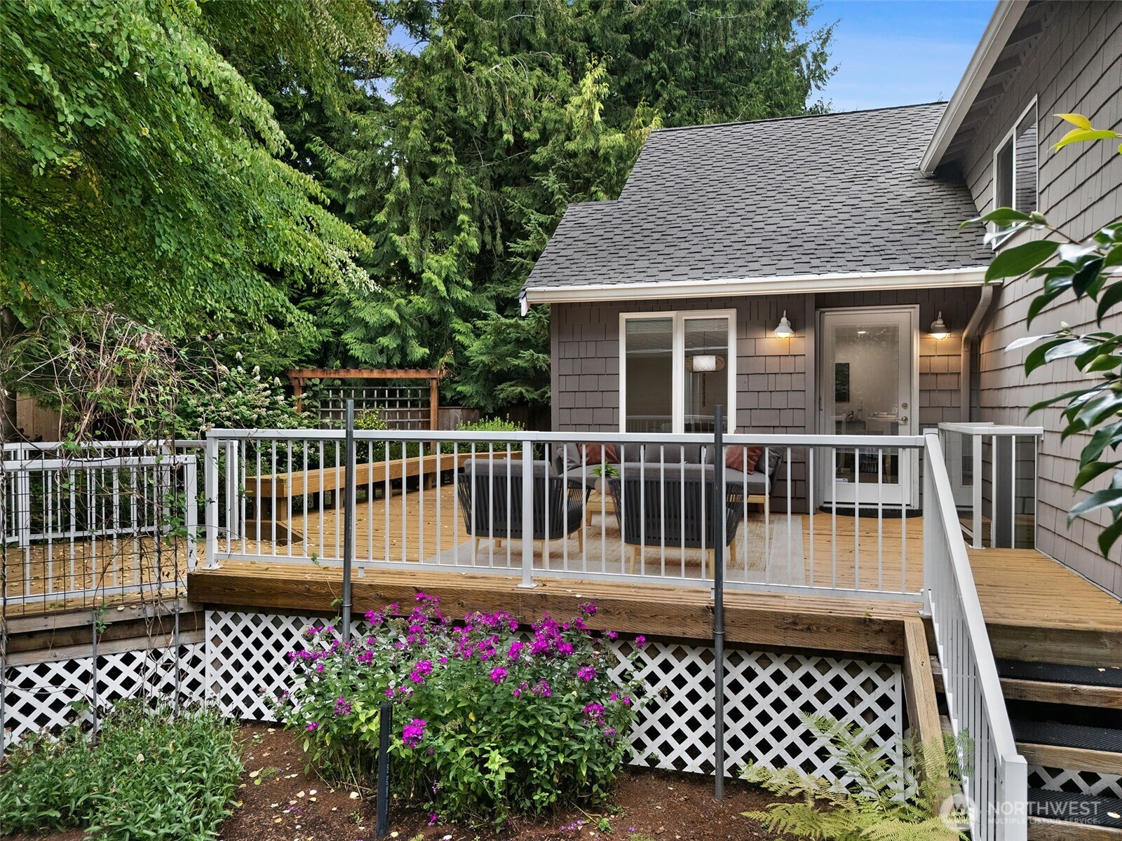 property viewer photo 16