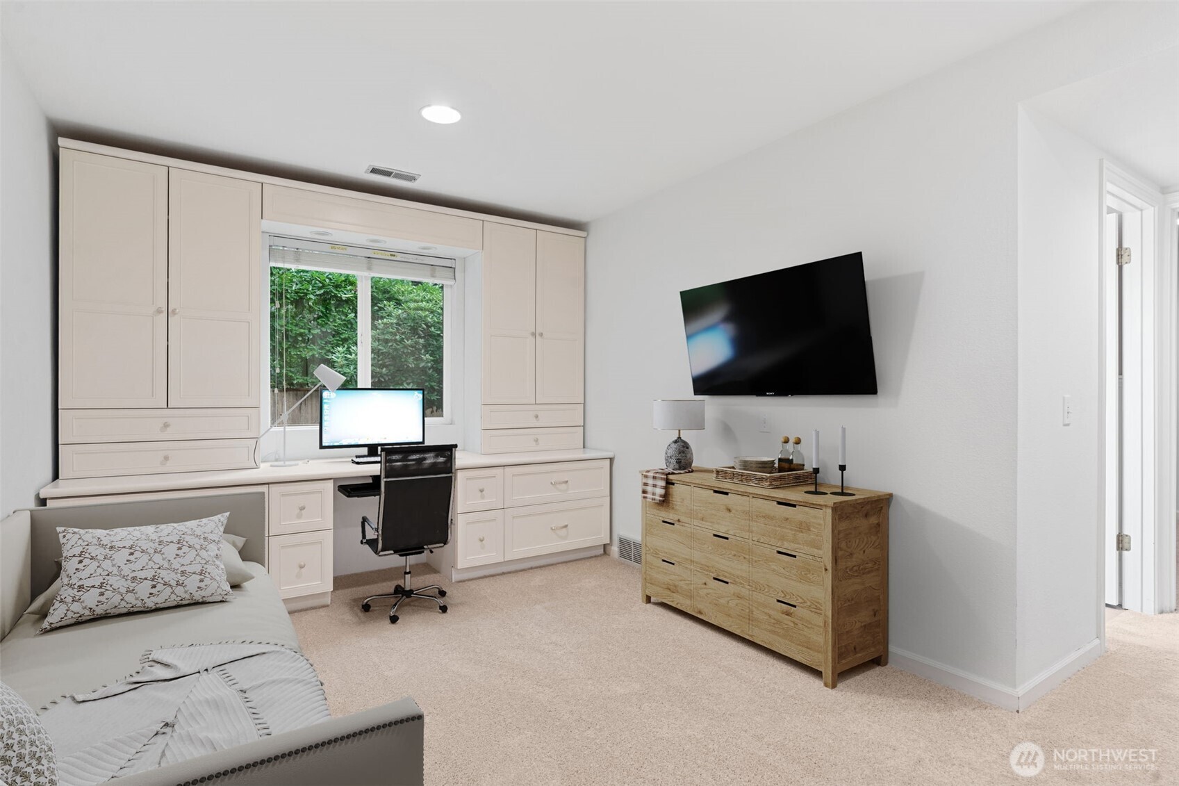 property viewer photo 29