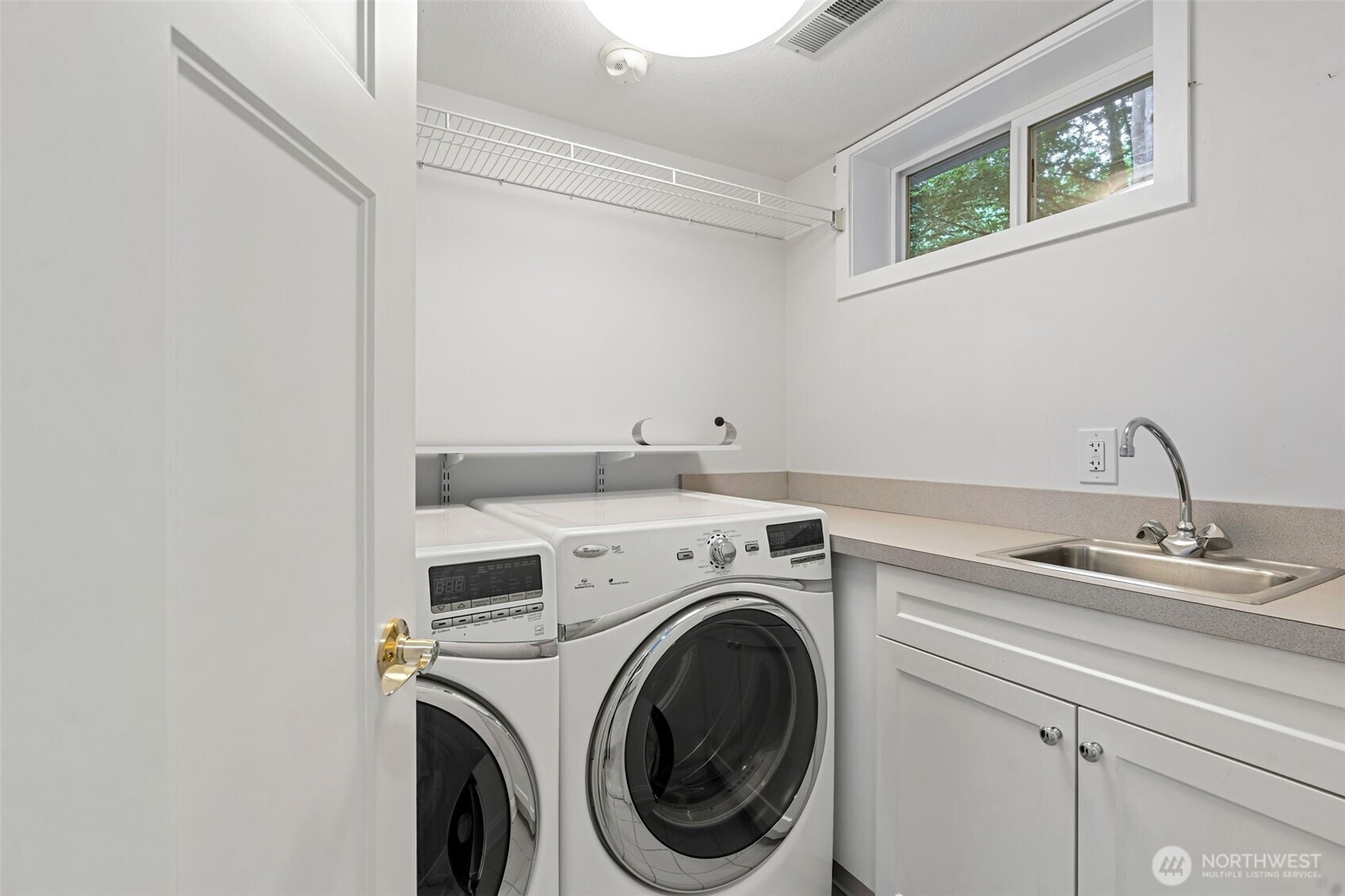 property viewer photo 31