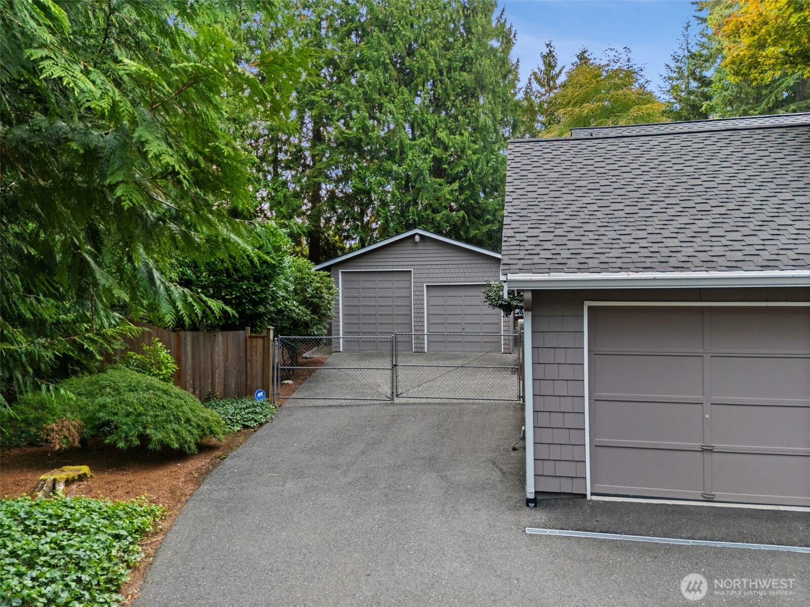 property viewer photo 32