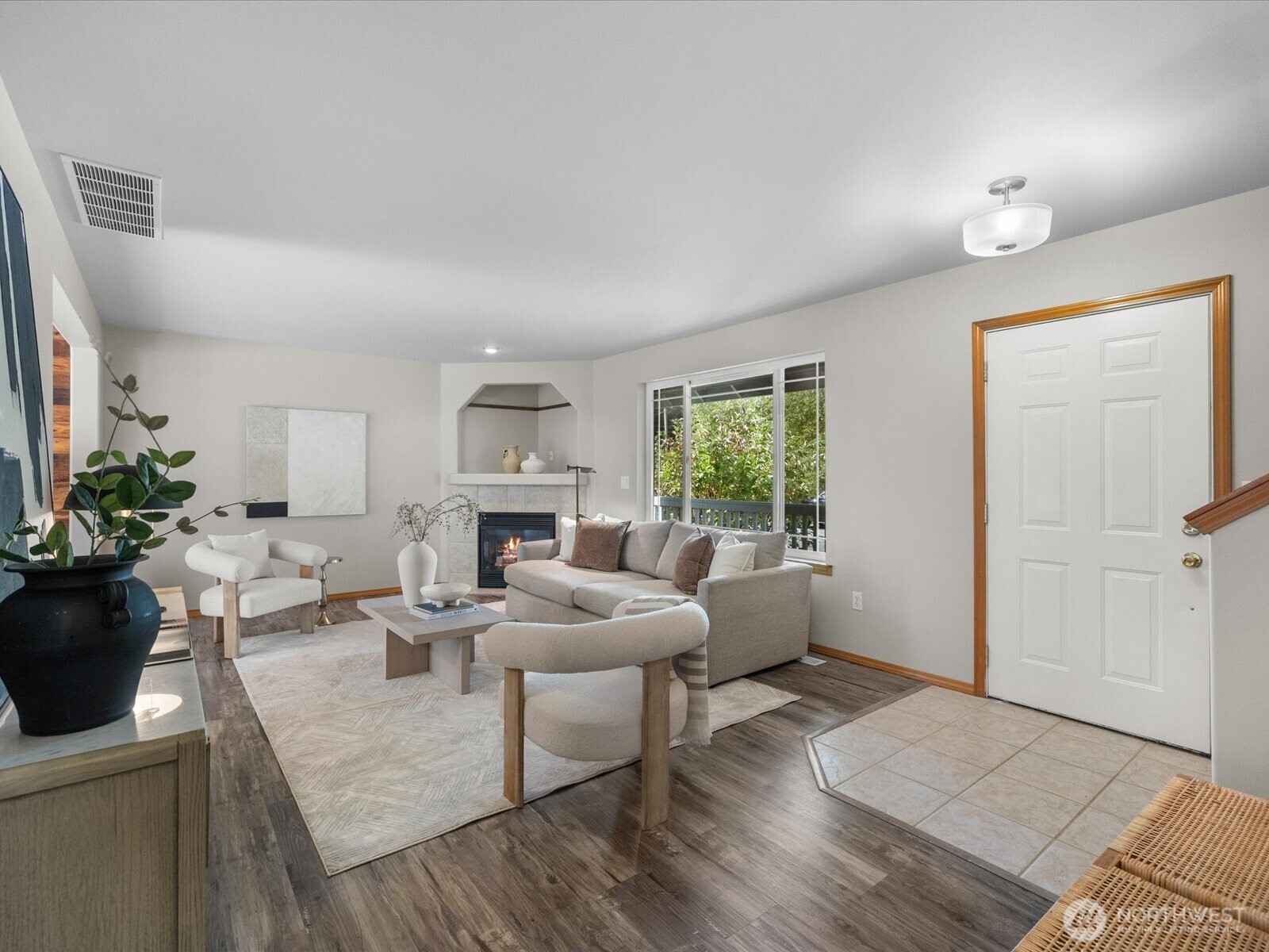 property viewer photo 5