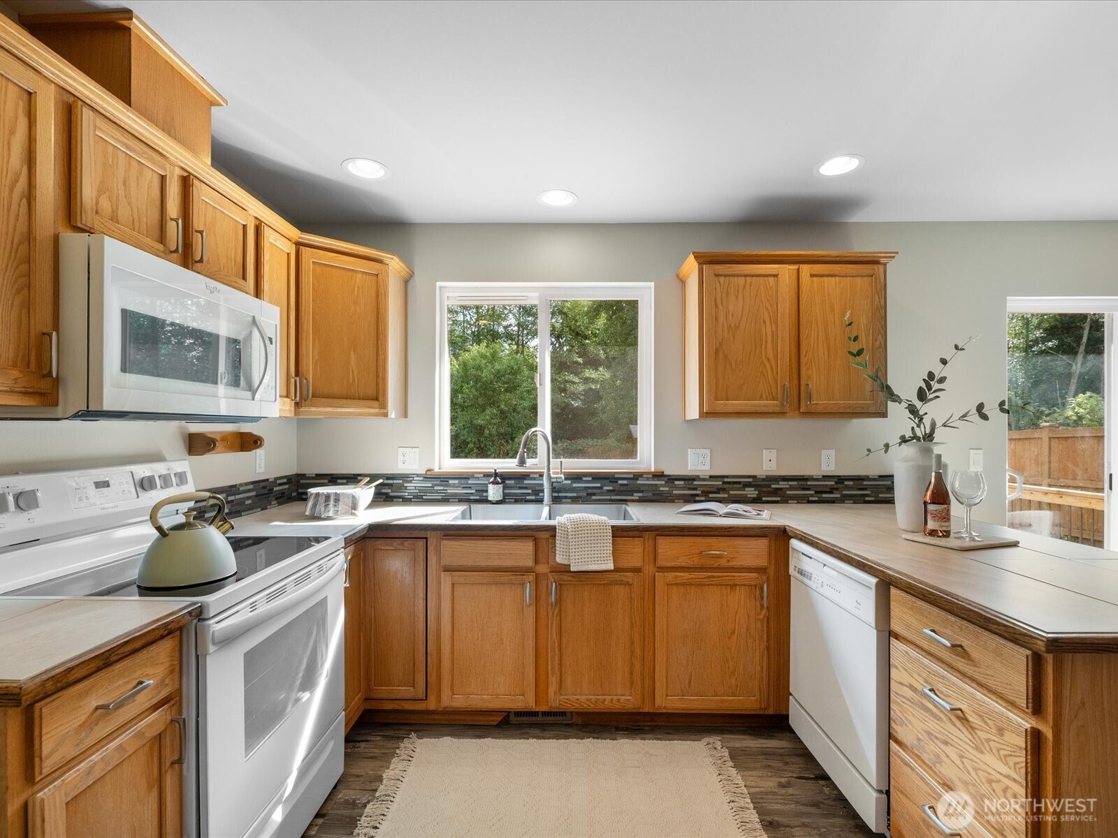 property viewer photo 9