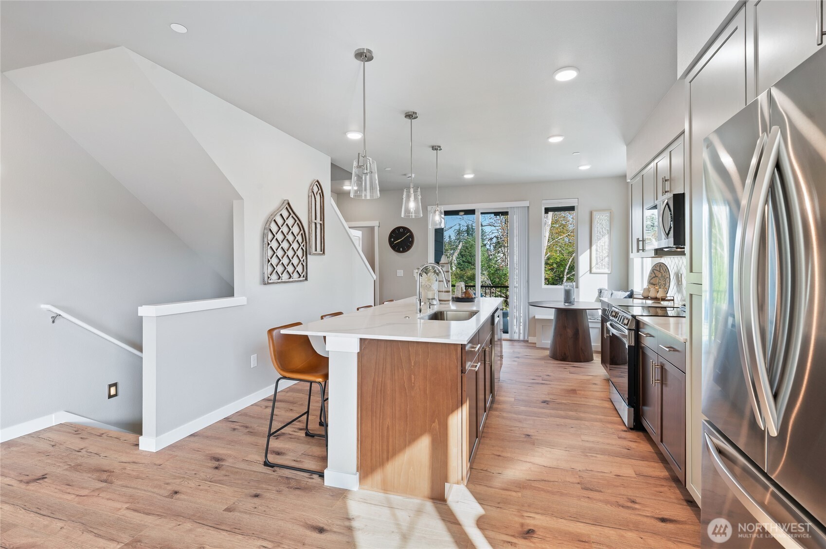 property viewer photo 7
