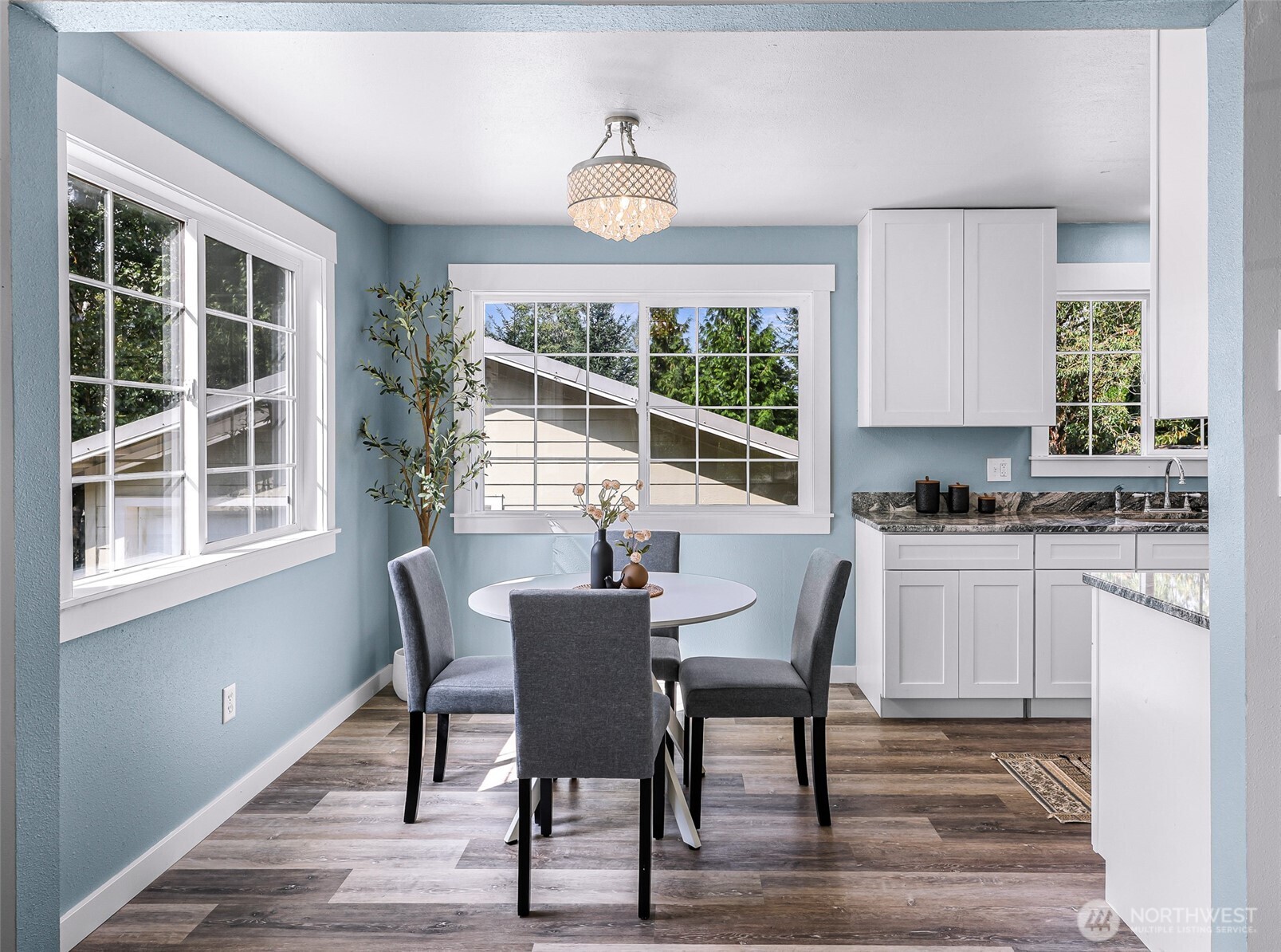 property viewer photo 13