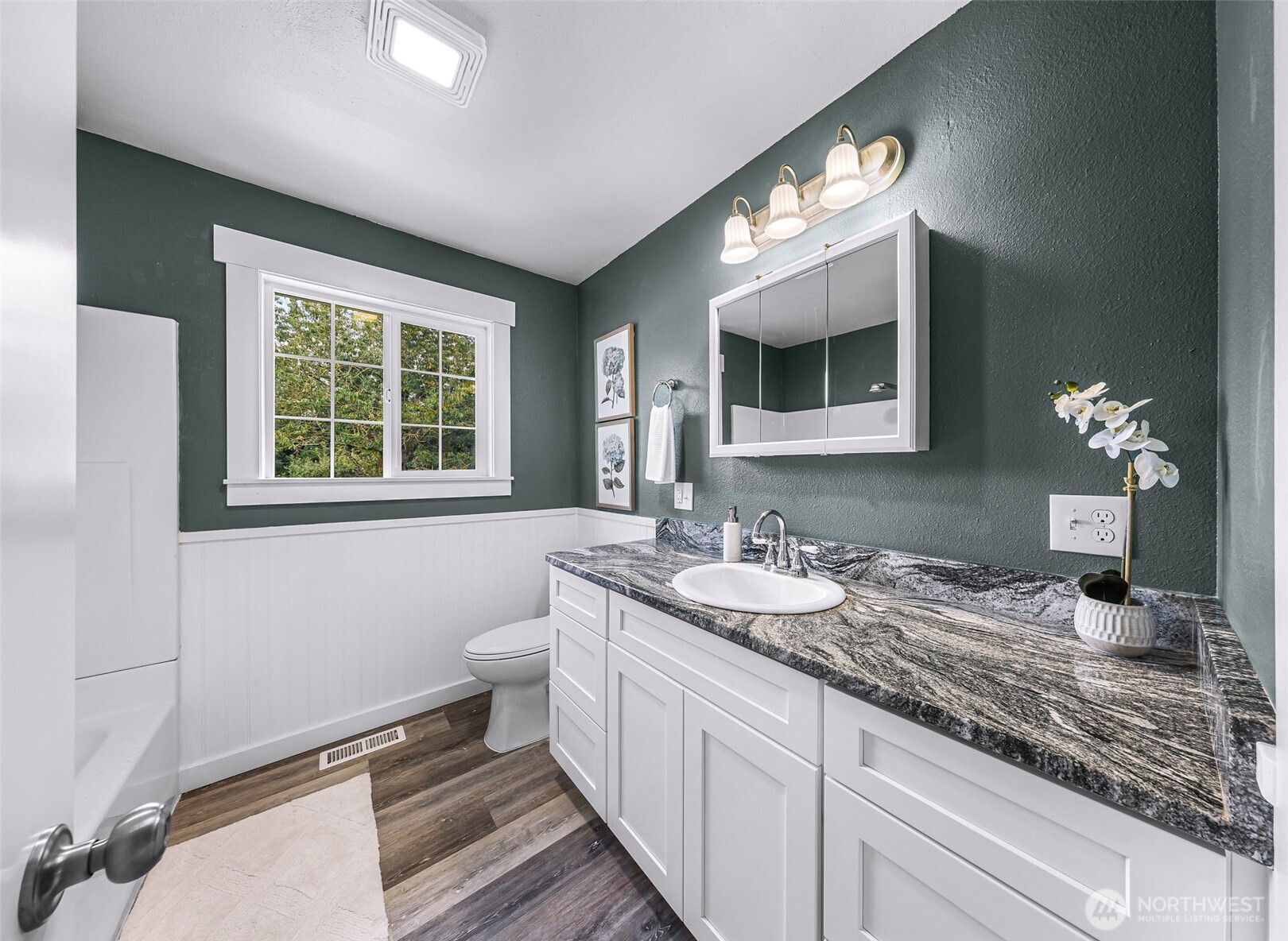 property viewer photo 21