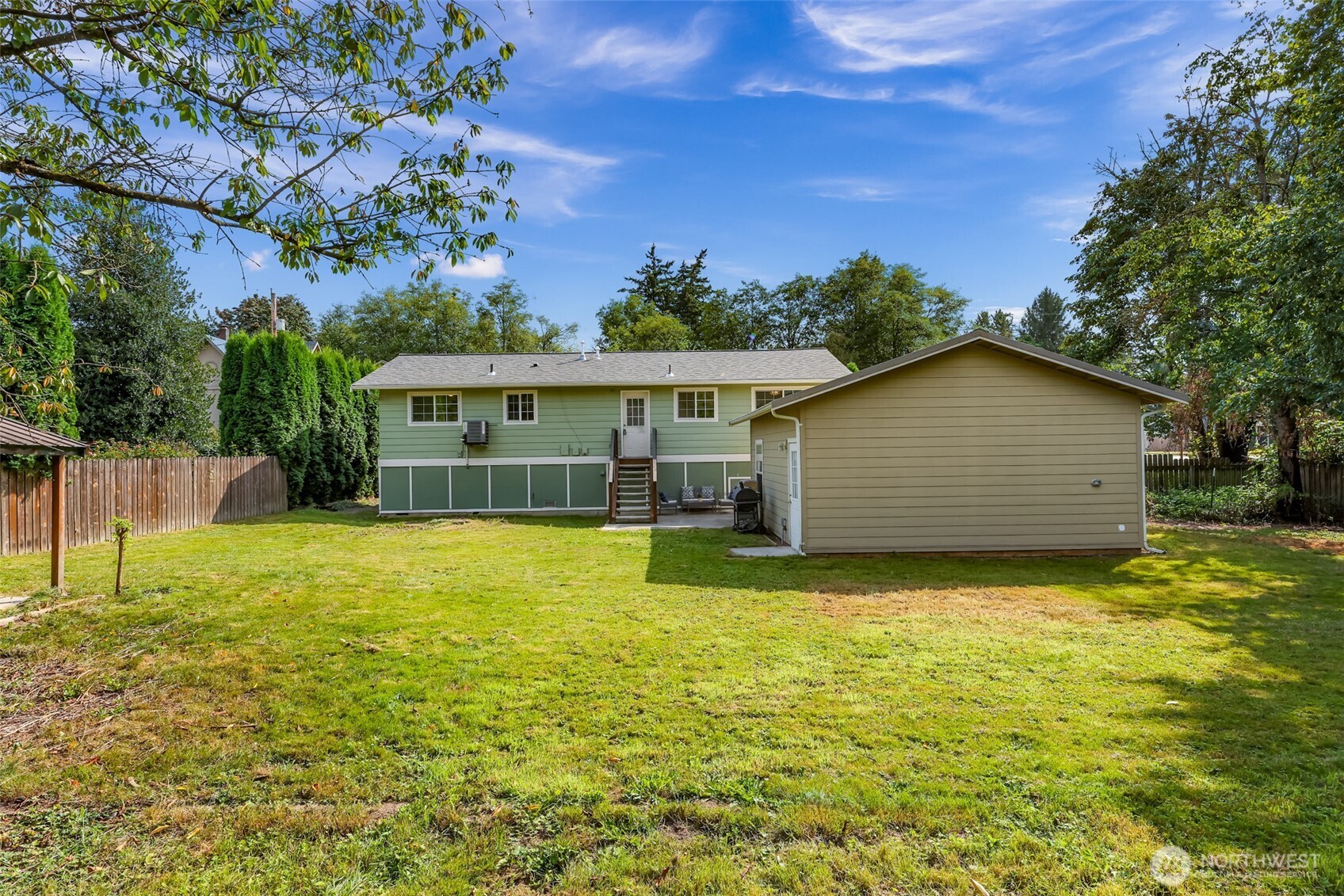 property viewer photo 28