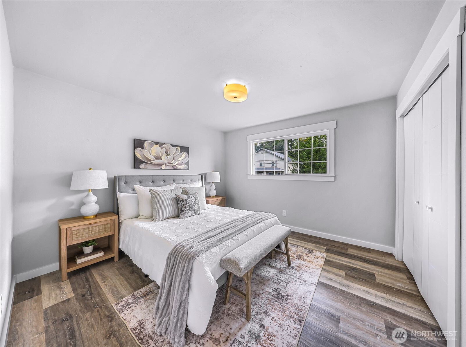 property viewer photo 3