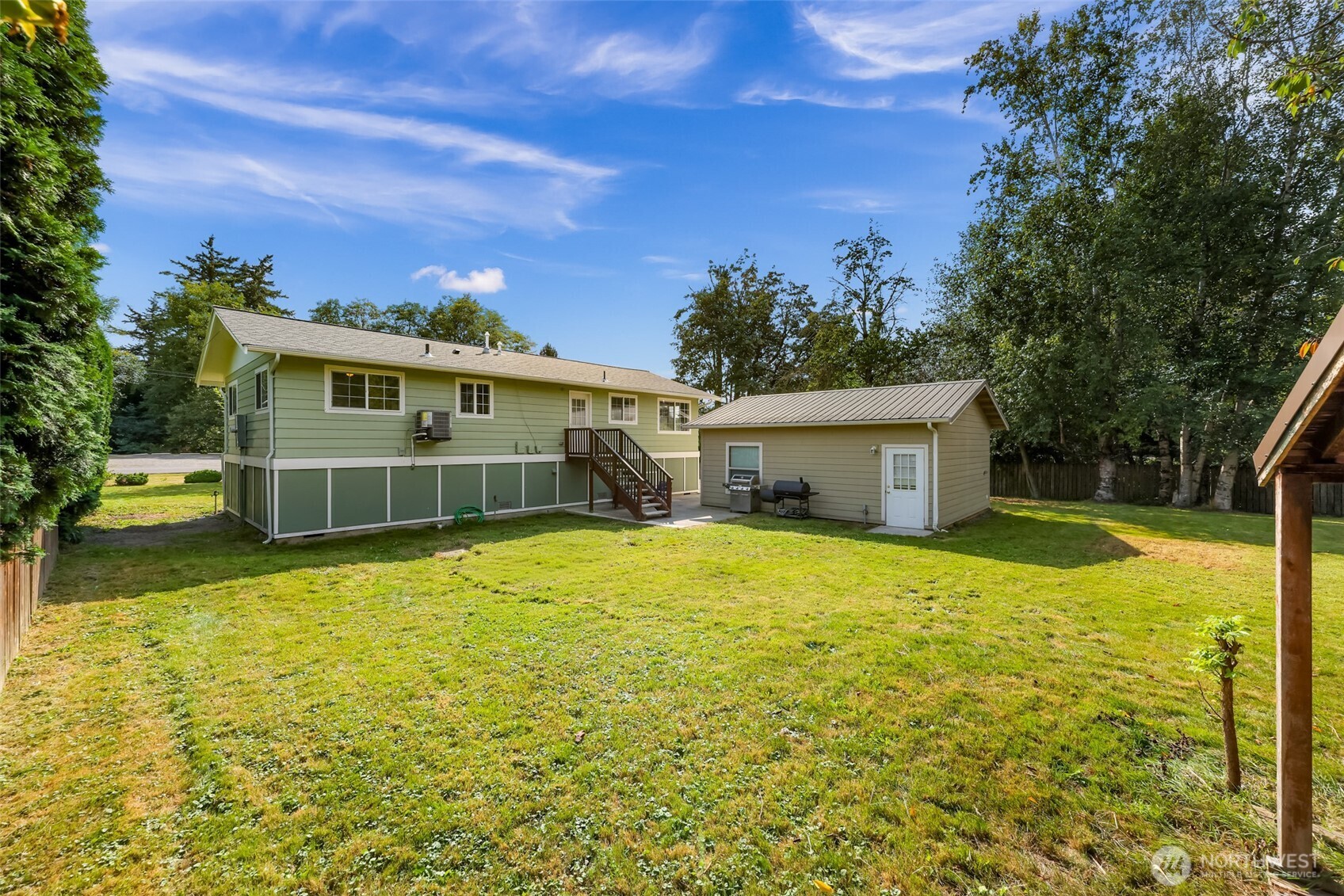 property viewer photo 4