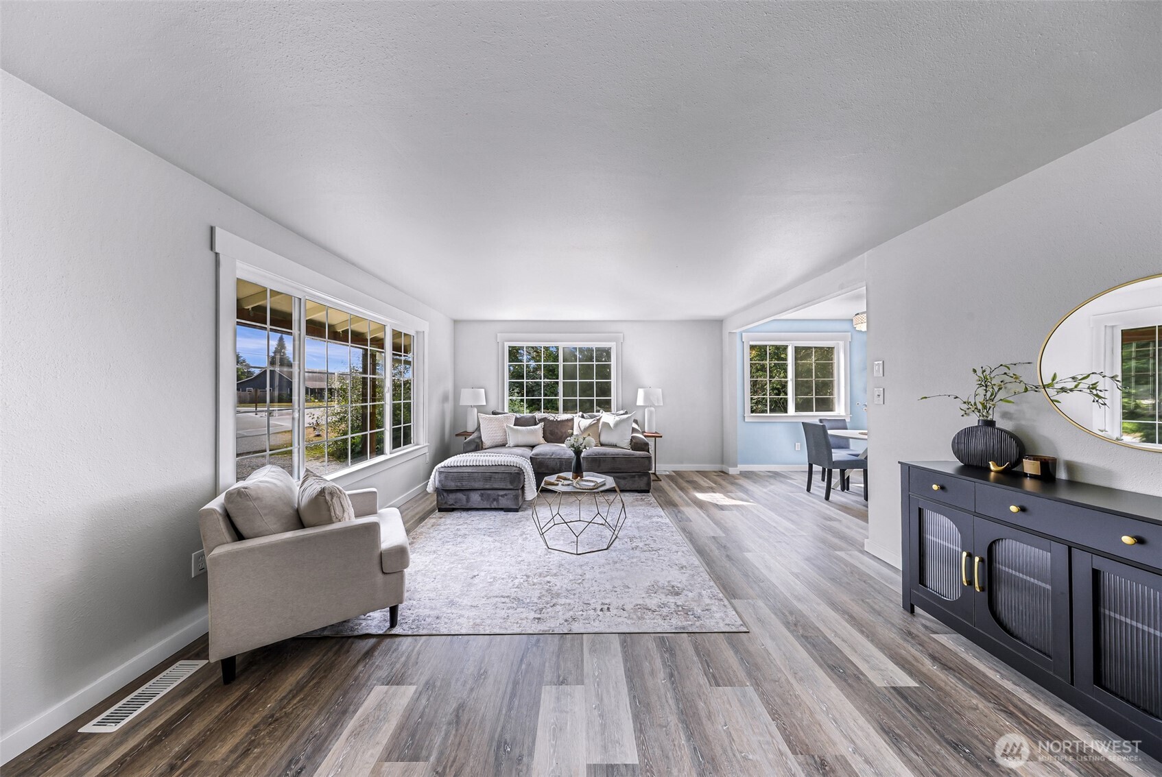 property viewer photo 8