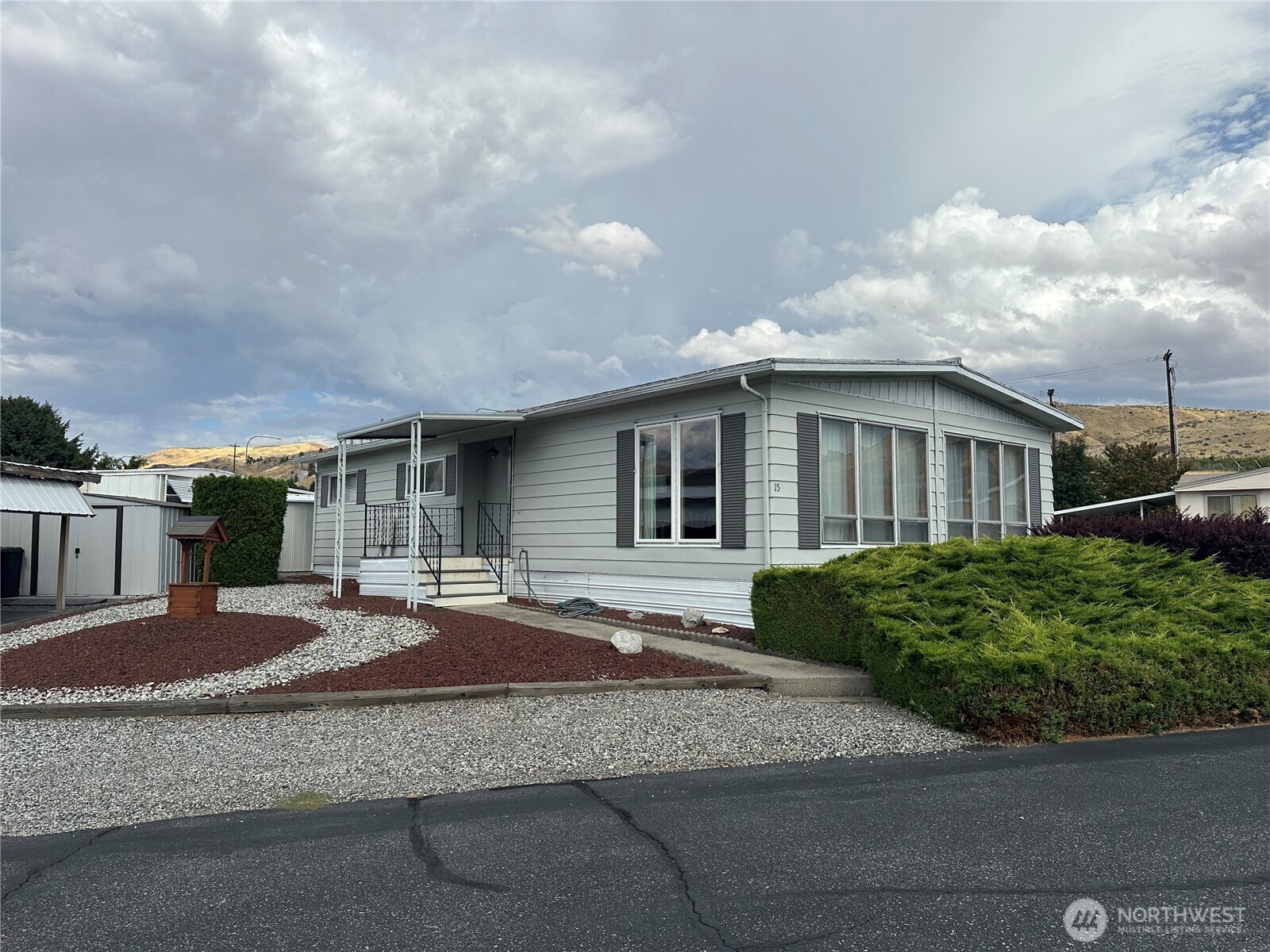 main property photo 0